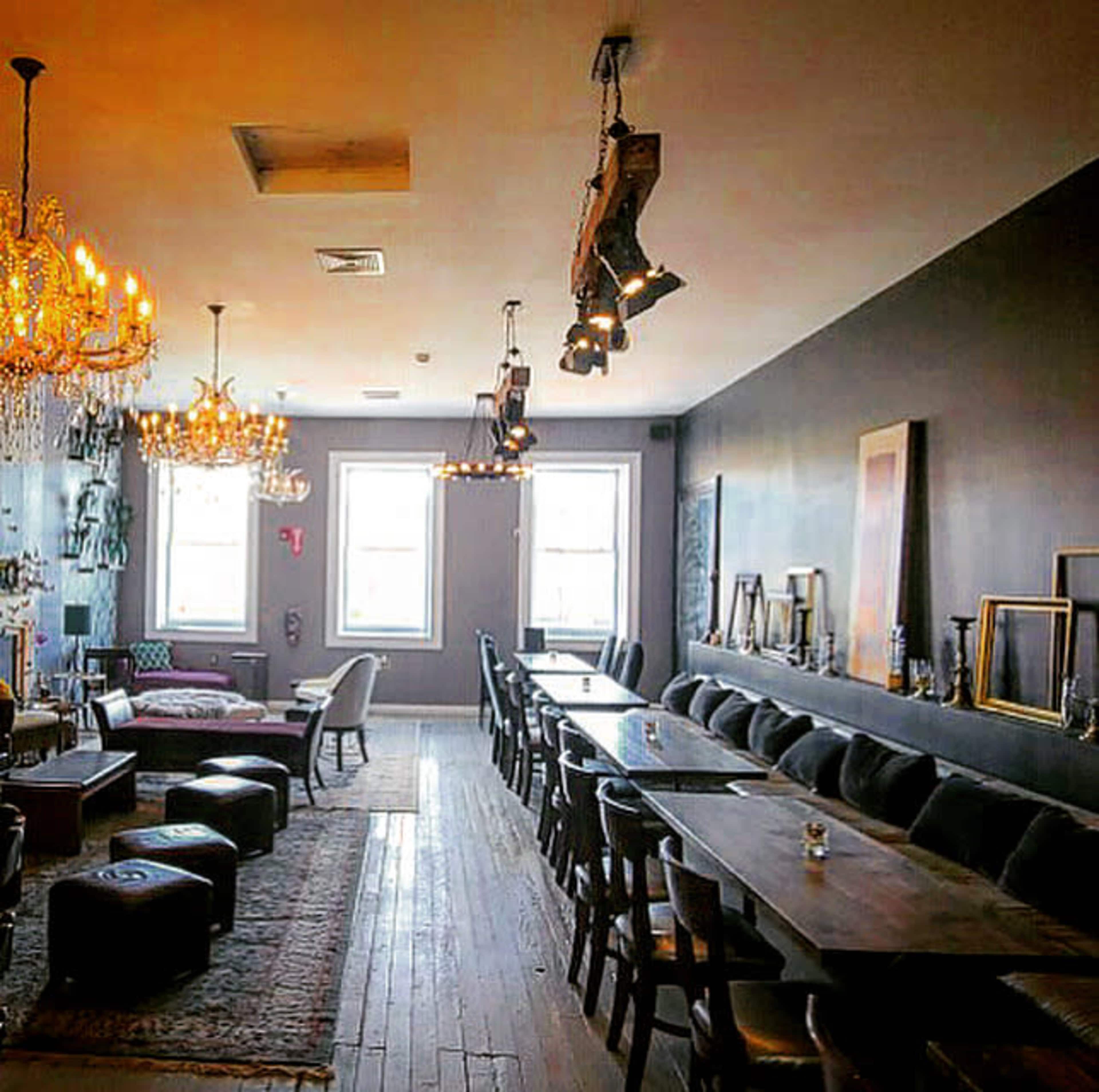 Downtown upstairs loft like space Image in Goshen, Goshen, NY