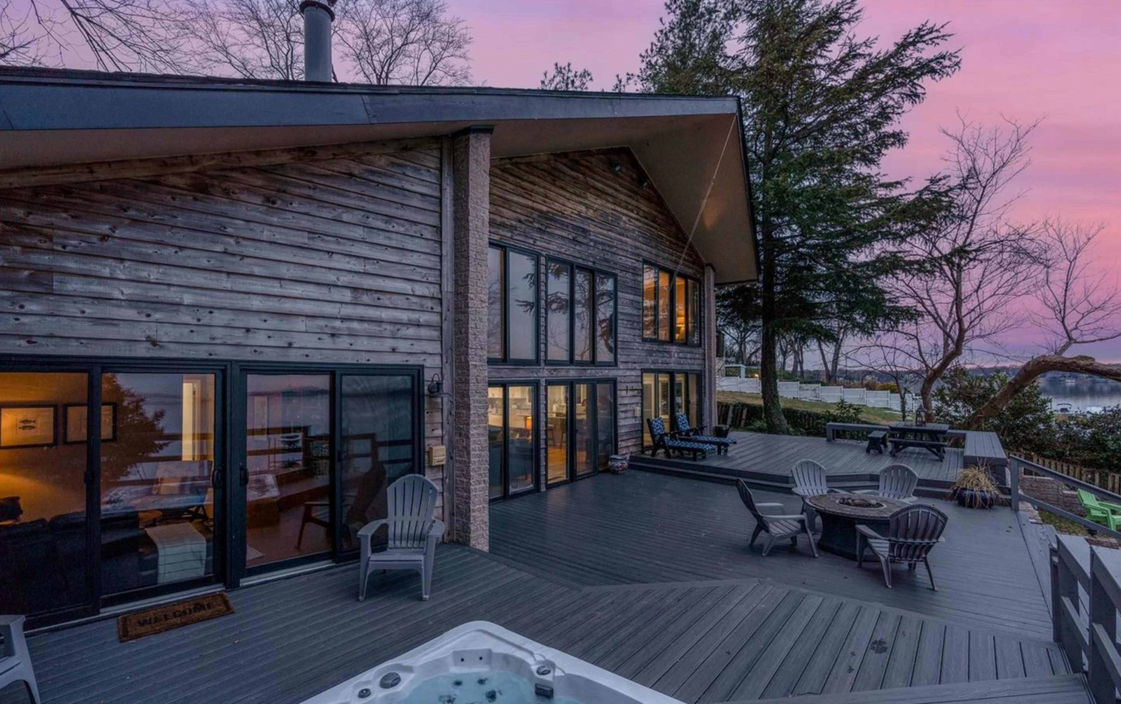 Beautiful Waterfront Property Overlooking the Potomac River Image in Fort Washington, Ft Washington, MD