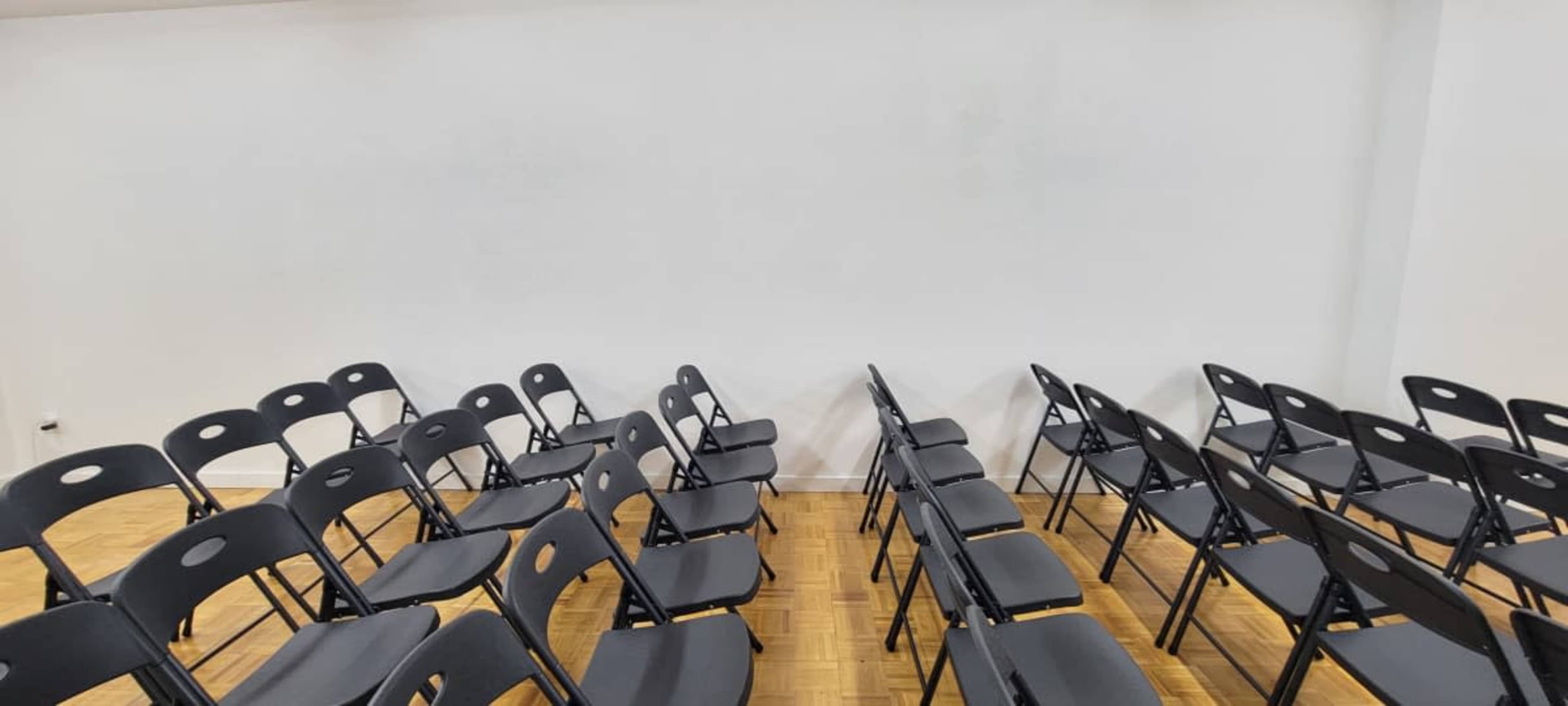 Lecture Space in the Middle of Manhattan Image in Midtown Manhattan, Manhattan, NY