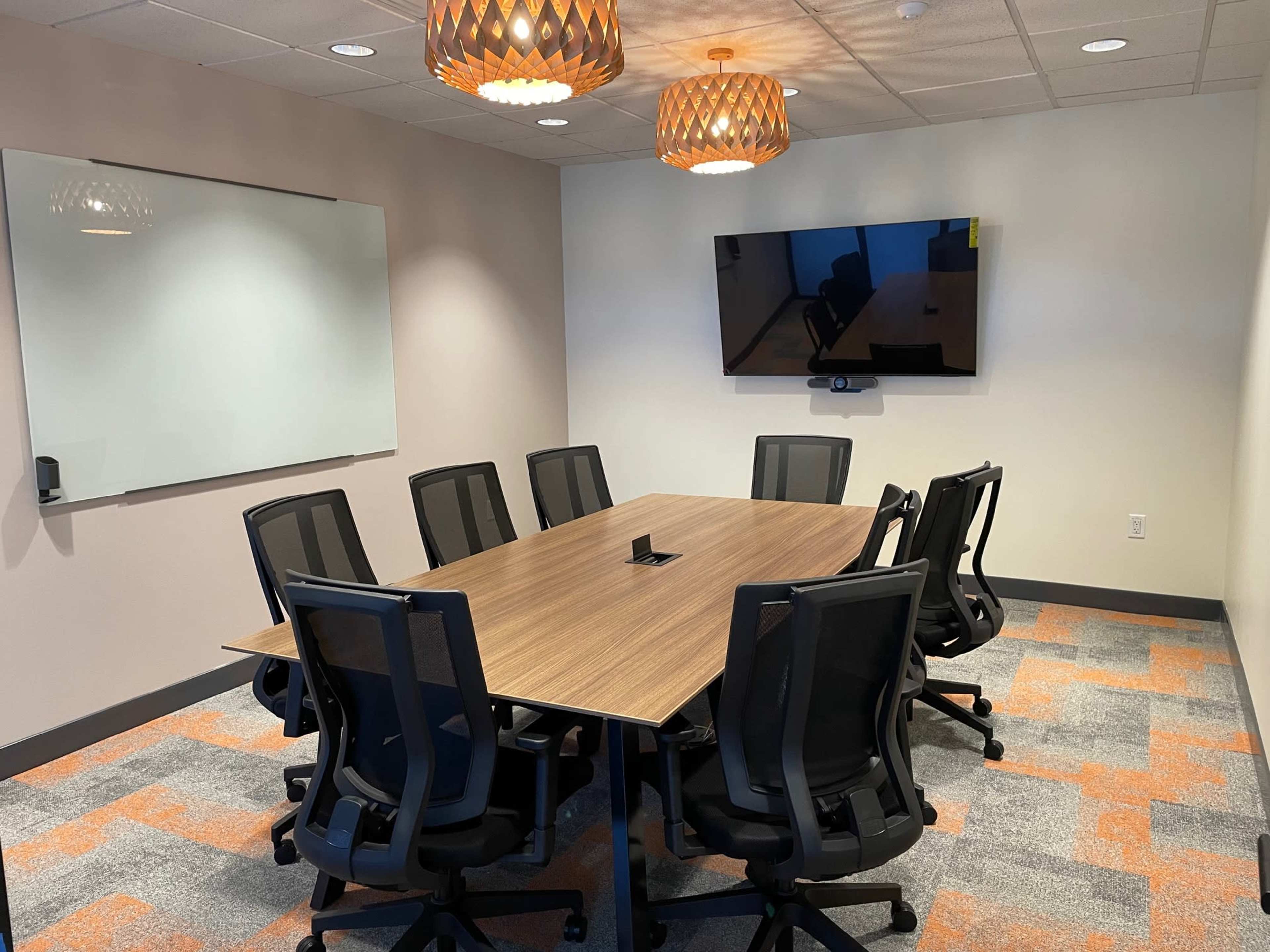 8 person conference room Image in Oak Lawn, DALLAS, TX