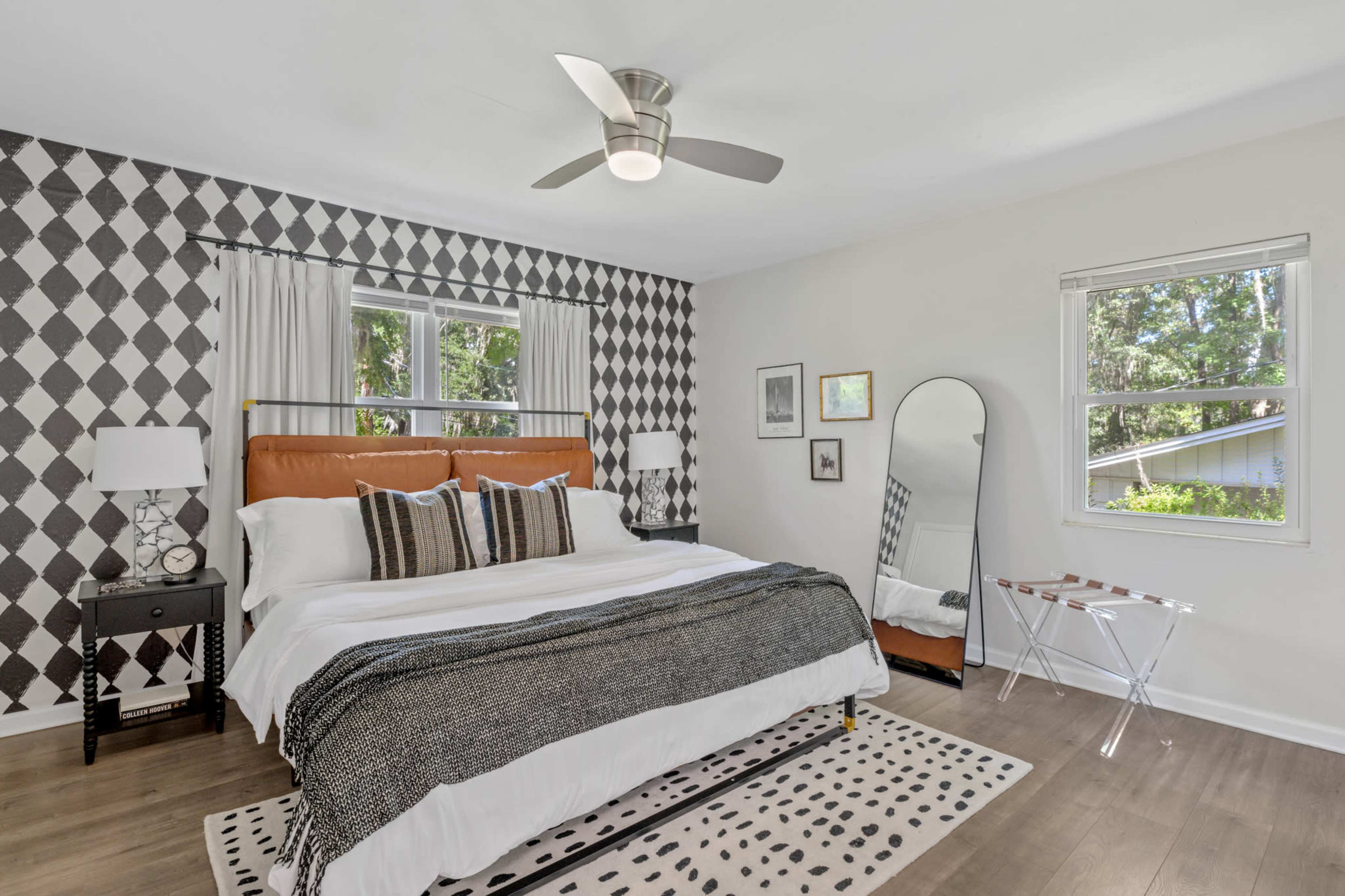 Charming Tallahassee Retreat – Perfect for Small Gatherings & Creative Projects Image in Old Town, Tallahassee, FL