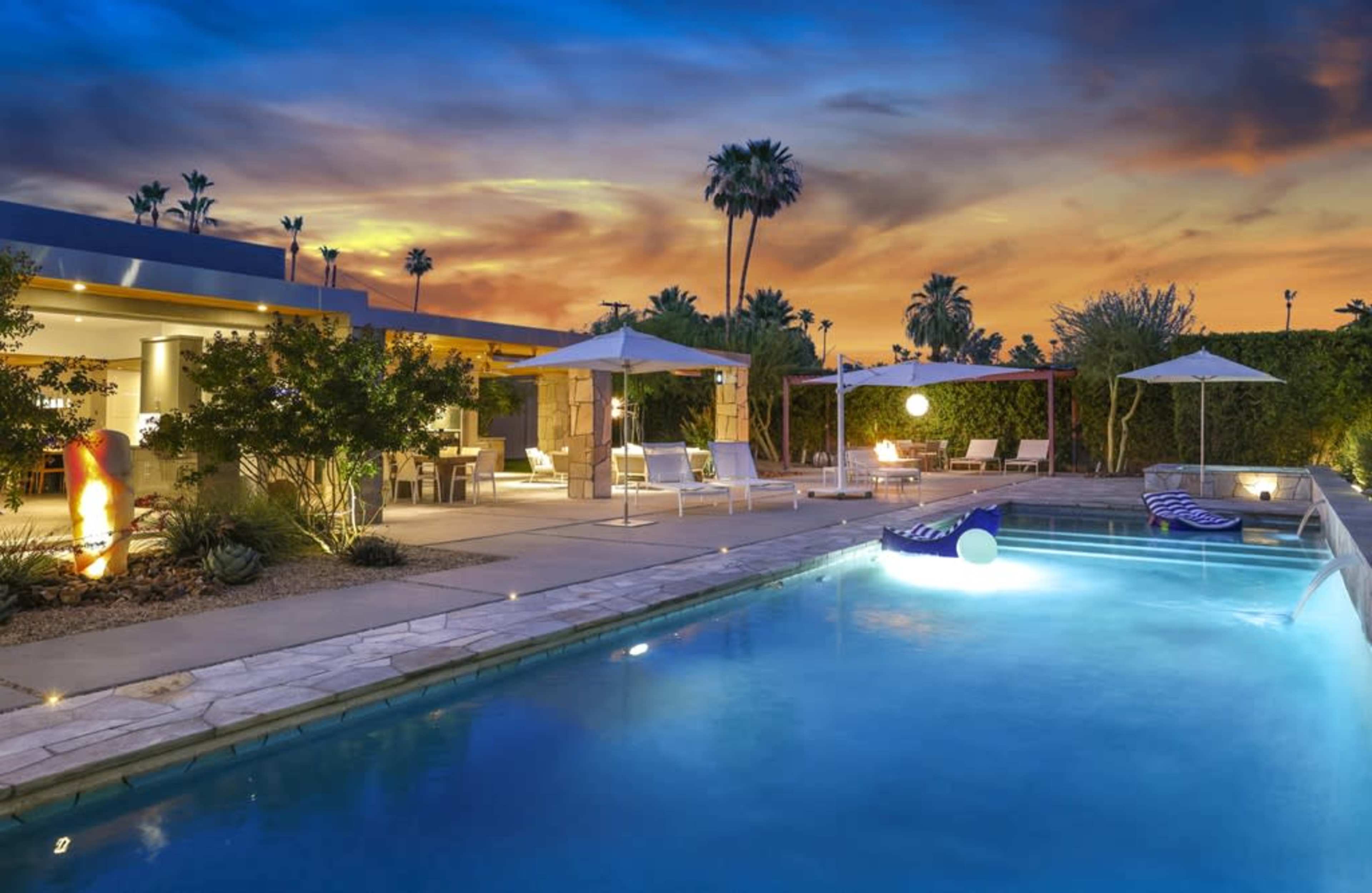 Designed by John Porter Clark and Albert Frey. Paparazzi-proof mini-estate with pool Image in Tahquitz River Estates, Palm Springs, CA