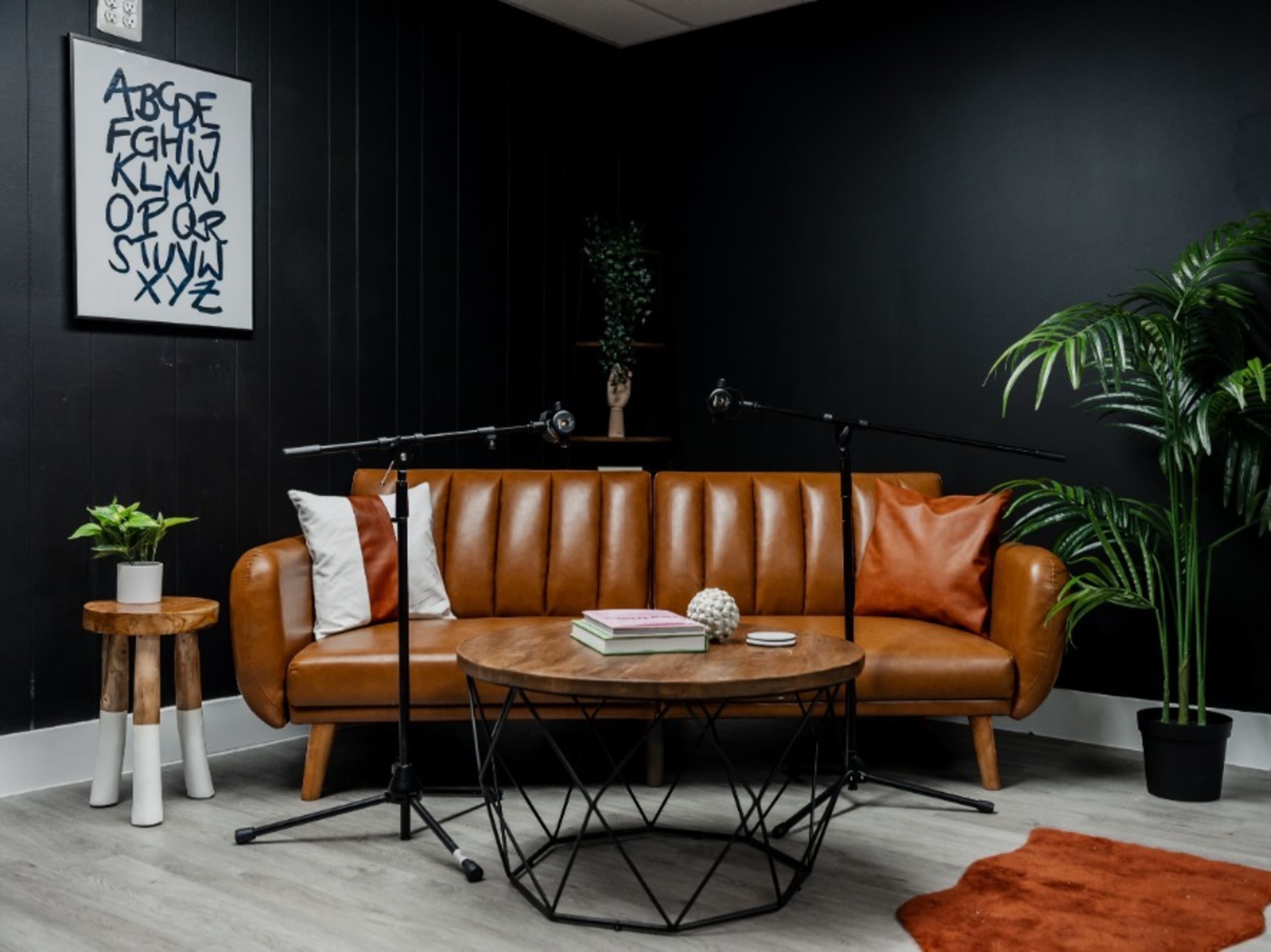 Multi-Cam Podcast Recording (Live Edit + Raw Files