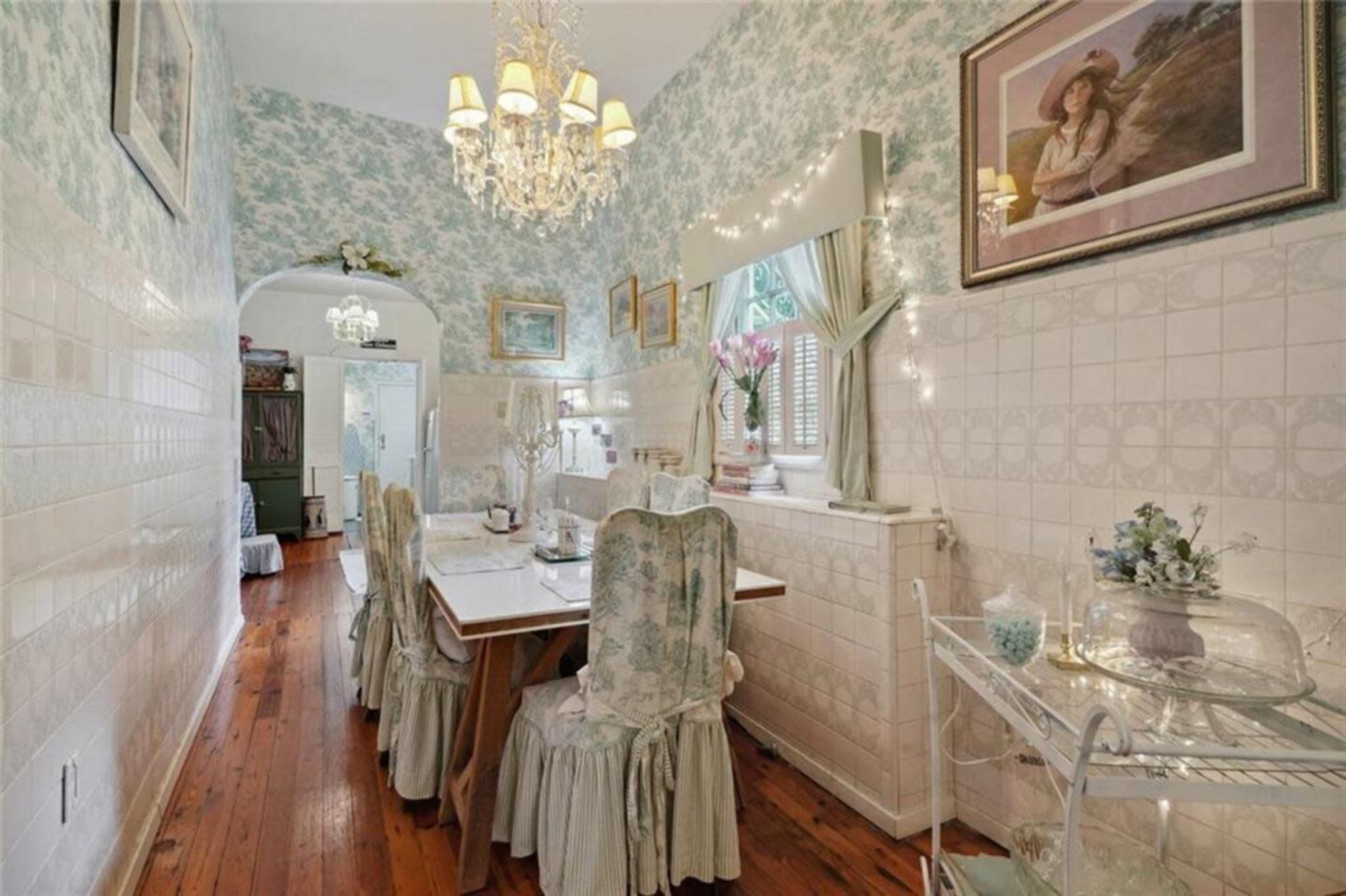 The Elisabeth House-Dollhouse on Canal St Image in Mid-City, New Orleans, LA