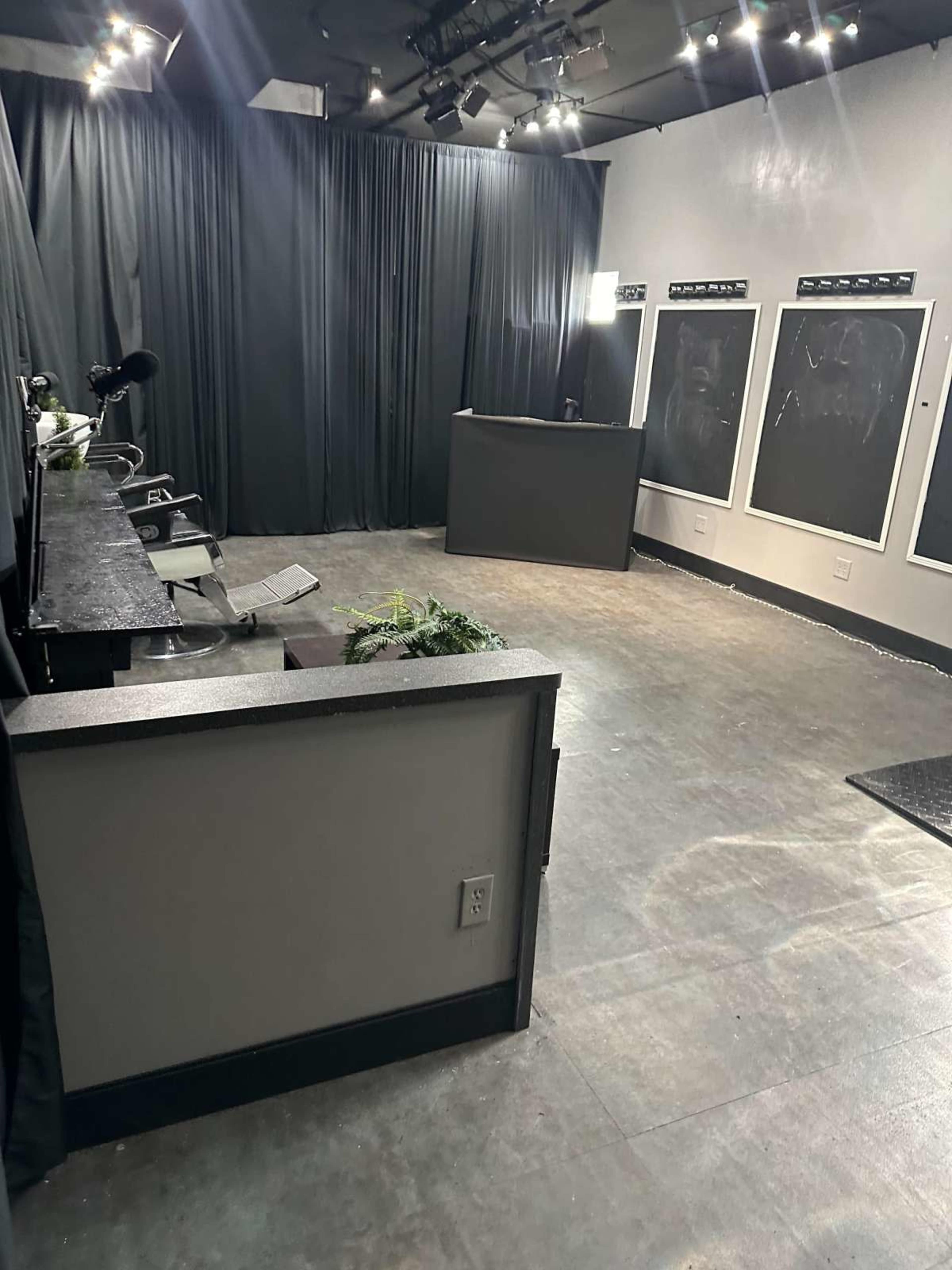 Content creator space multi-setup Image in Clinton Township, Clinton twp, MI