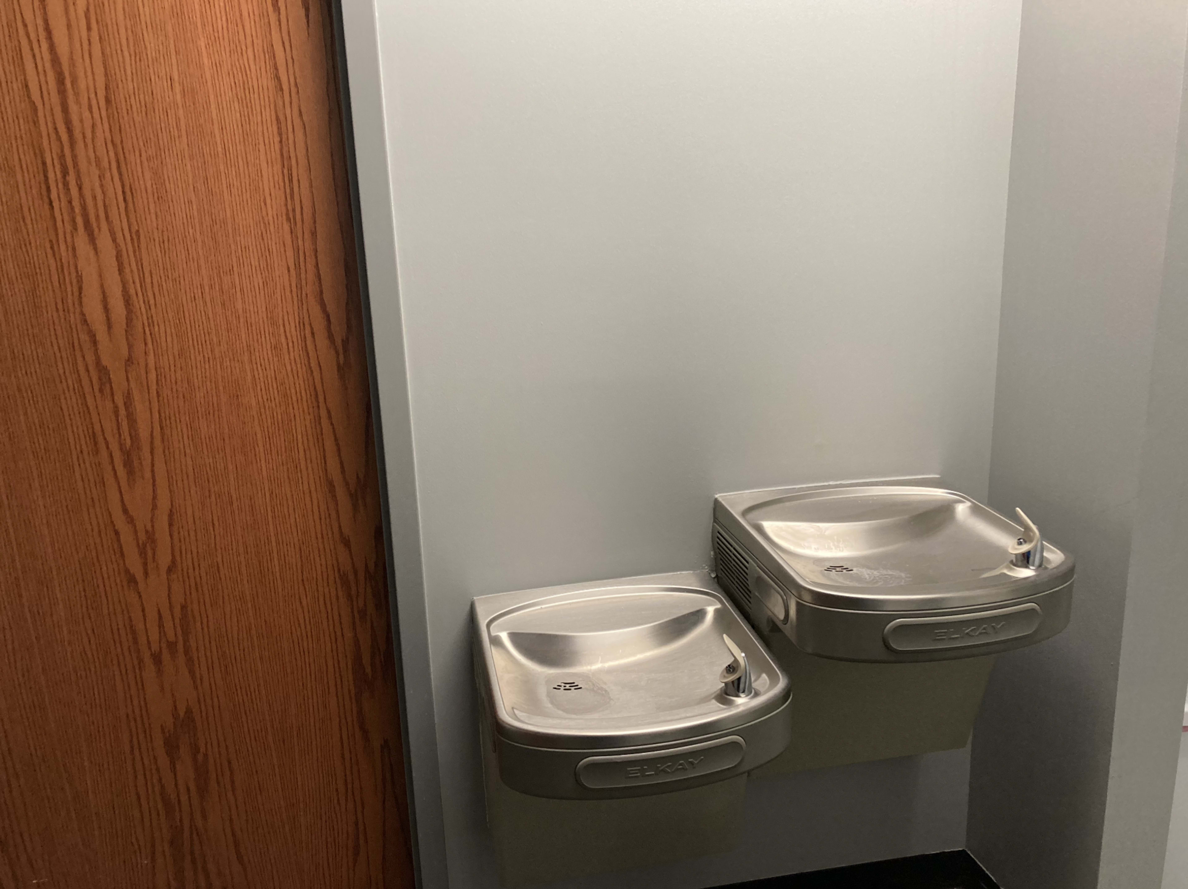 8 - 9 Seat Meeting Room In Naperville Office Building w/ Kitchenette, Private Bathrooms, Free Parking Image in Naperville Park District, Naperville, IL