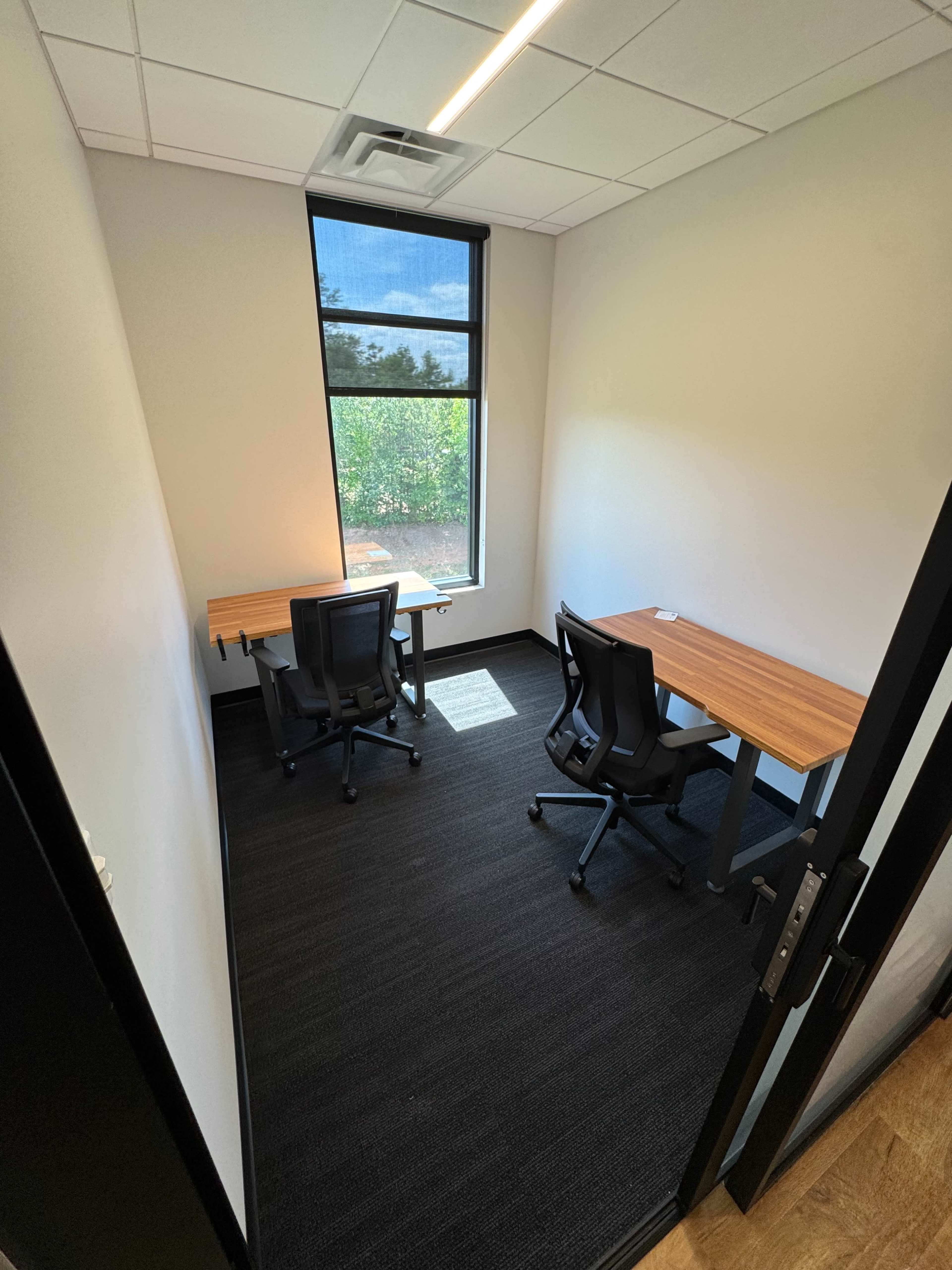 Day Office for 2 Image in , Fort Mill, SC