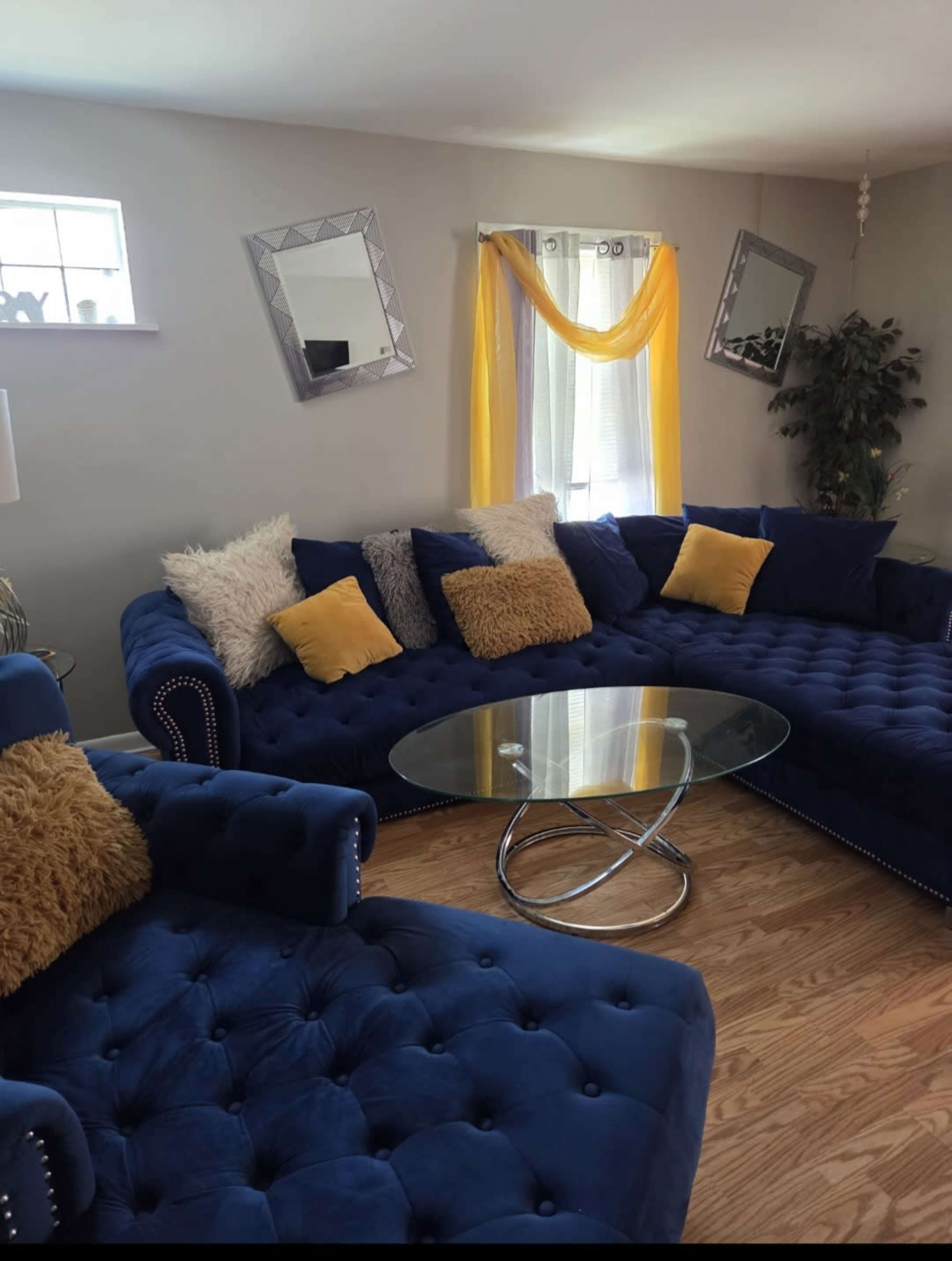 Cozy 3-Bedroom Retreat with Bonus Loft in Chicago South Suburbs Image in Calumet Township, Calumet Park, IL