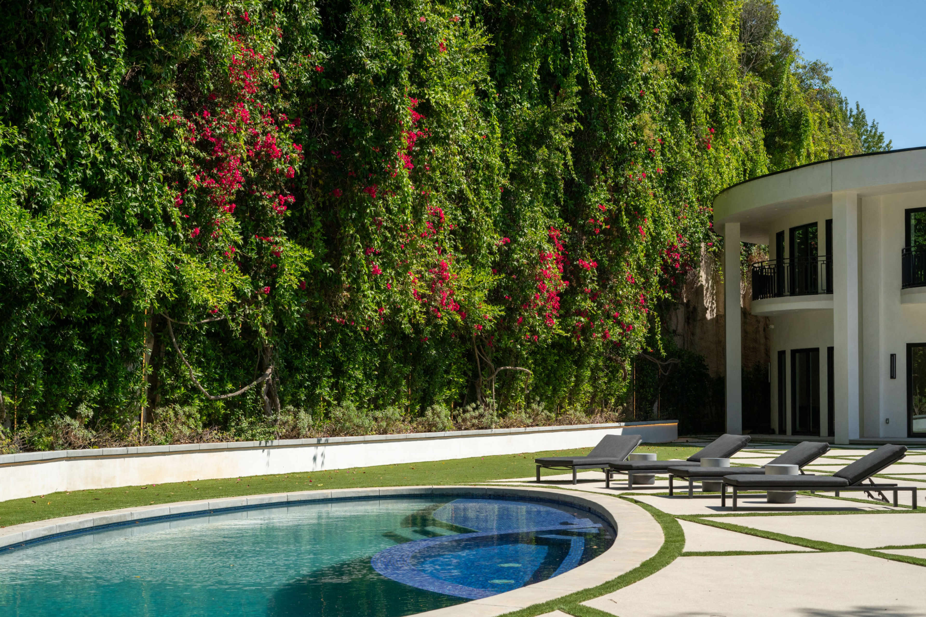 Noble Crest - Bel Air Villa Image in Brentwood, Los Angeles, CA
