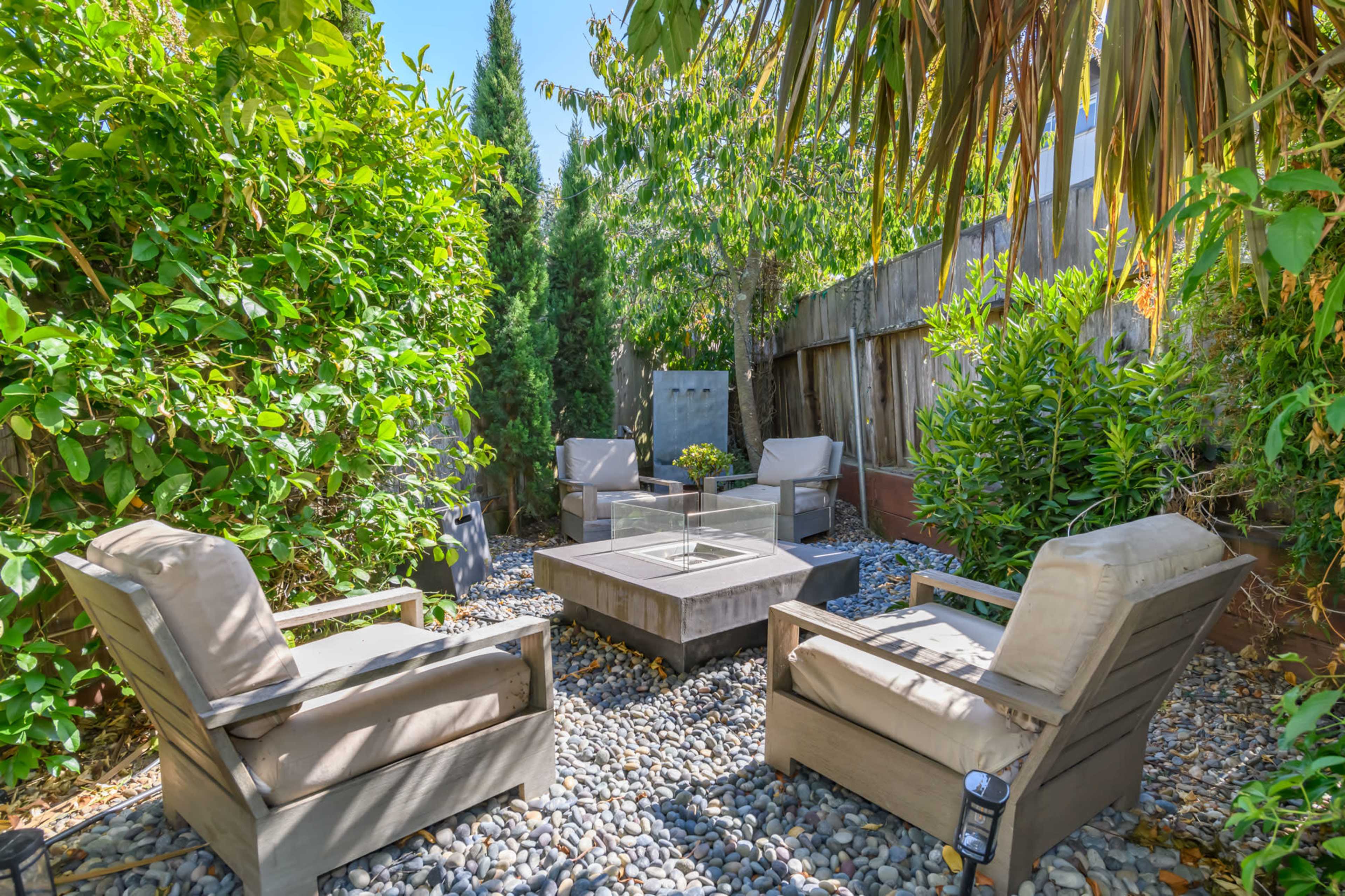 Architectural Luxury Home w/ SF skyline view and full lush garden and high end furnishings Image in Corona Heights, San Francisco, CA
