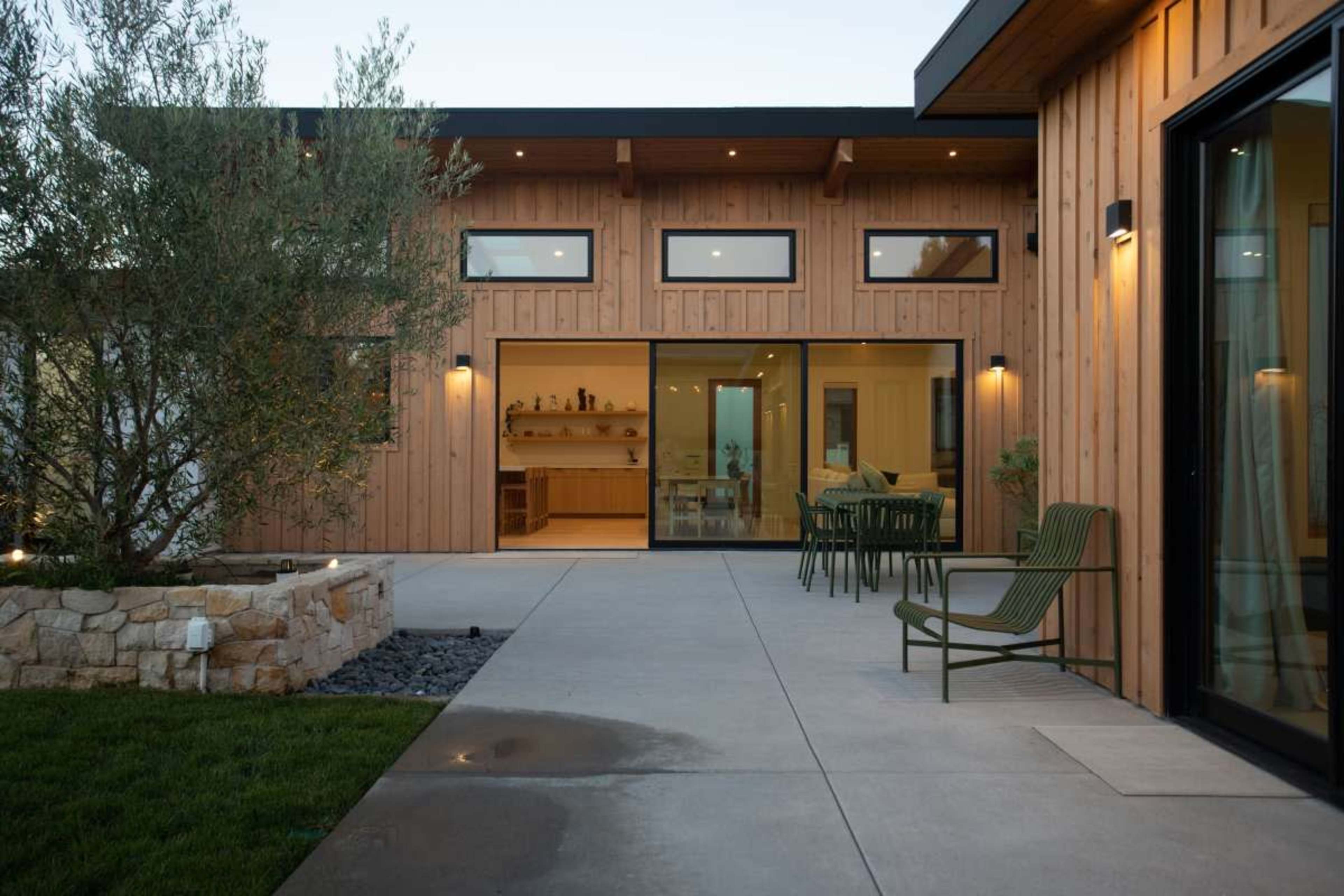 Single Level Modern Ranch Home Right By Da Beach (about a mile) Image in Leucadia, Encinitas, CA