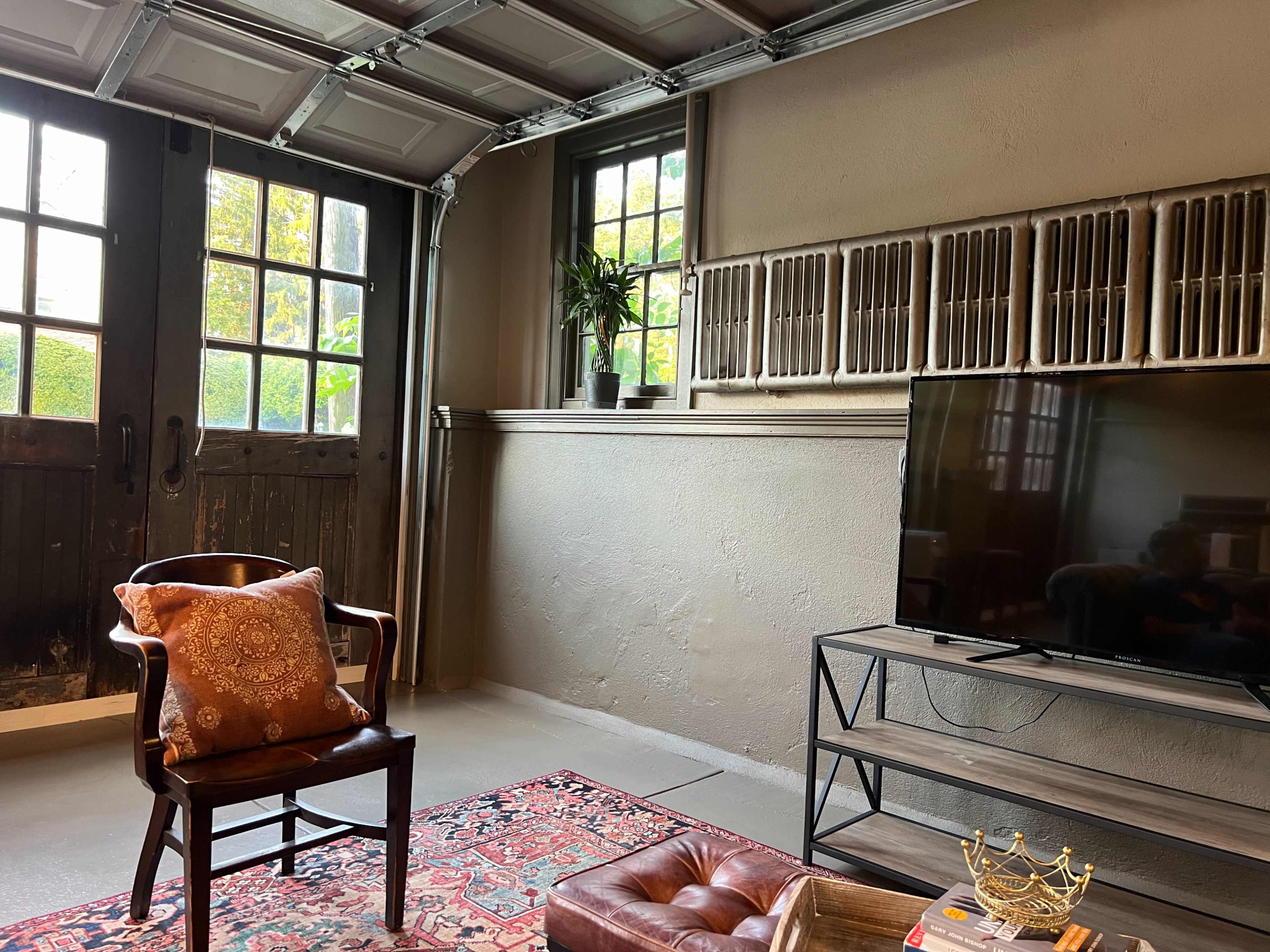 Country Carriage House with Industrial Kitchen/ Living Space Image in Cheltenham Township, Elkins Park, PA