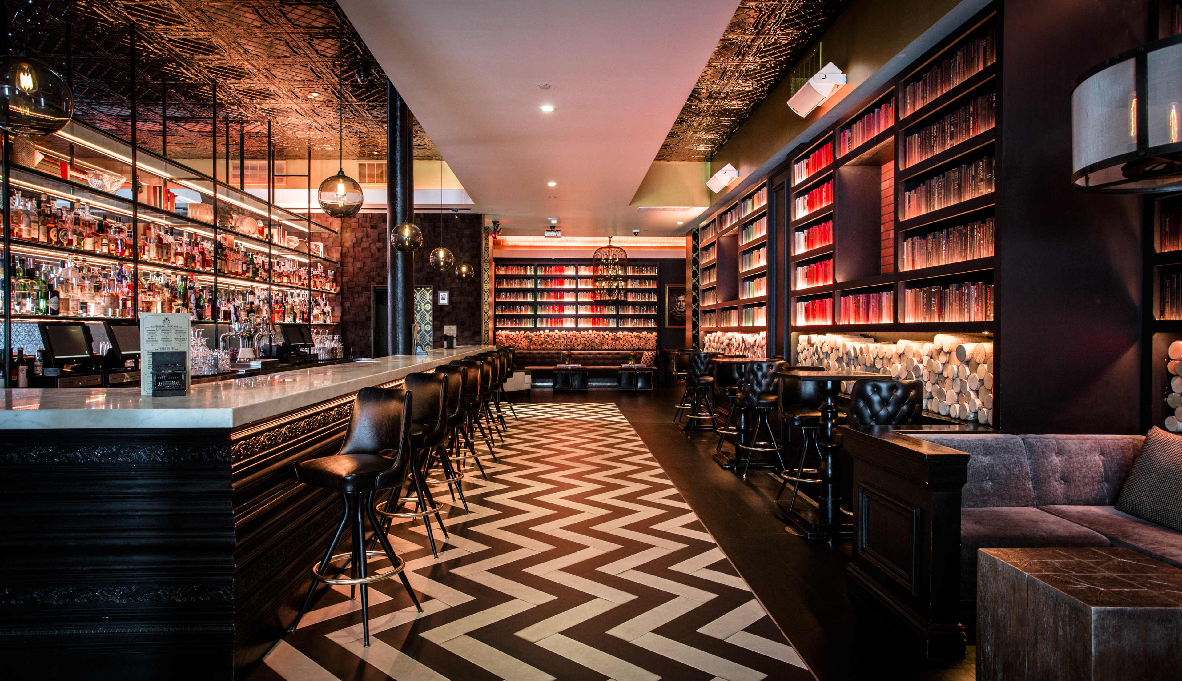 Modern Downtown Cocktail Lounge in a Premier Location with Beautiful Decor Image in South Beach, San Francisco, CA