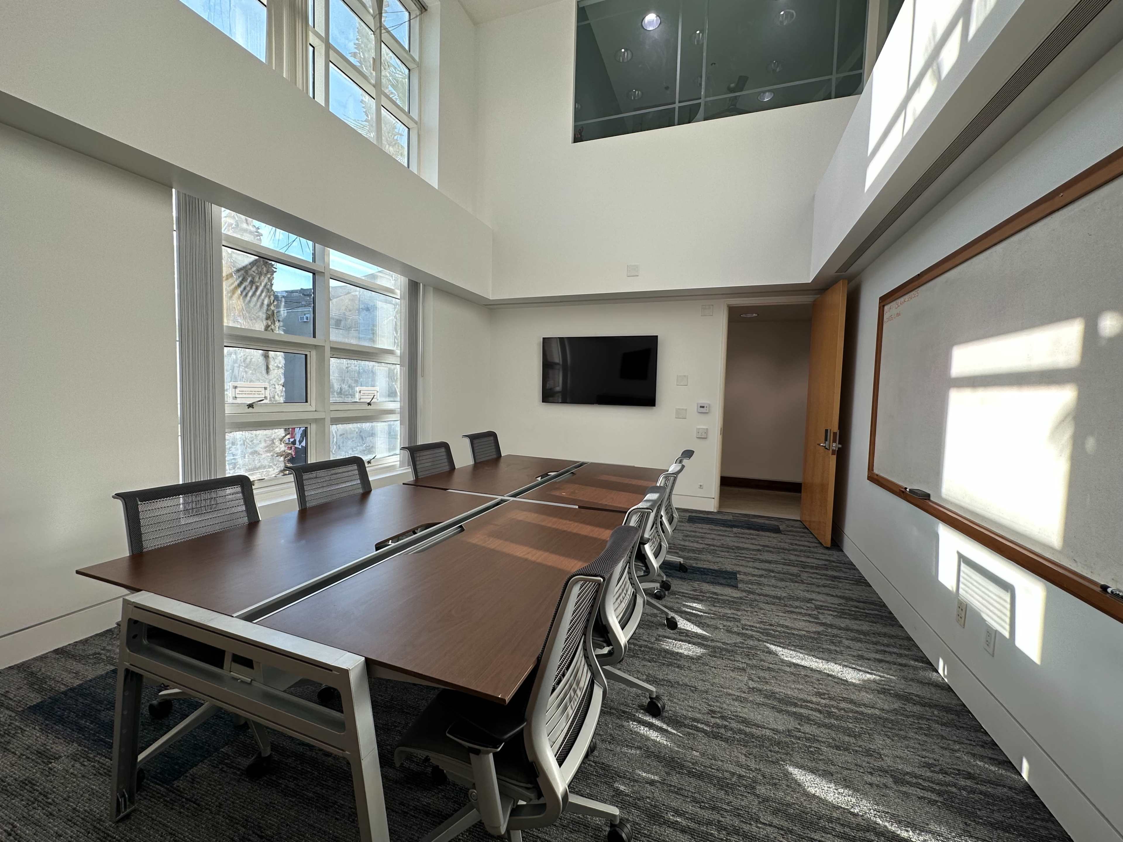 Conference Room with 20-Foot Ceilings Image in Ocean Park, Santa Moncia, CA