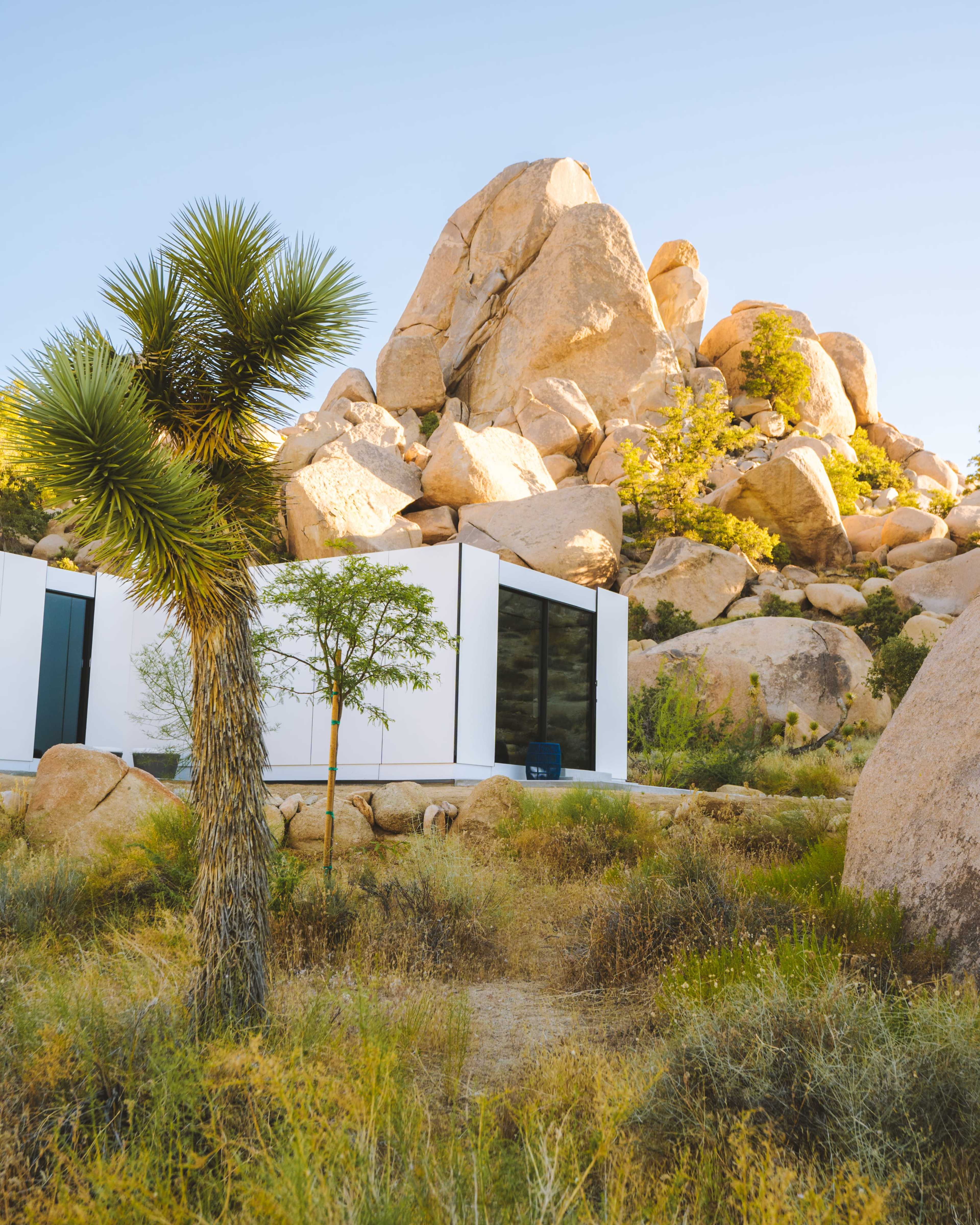 Sol to Soul - Modern Desert Oasis with Stunning Boulders & Views Image in , Pioneertown, CA