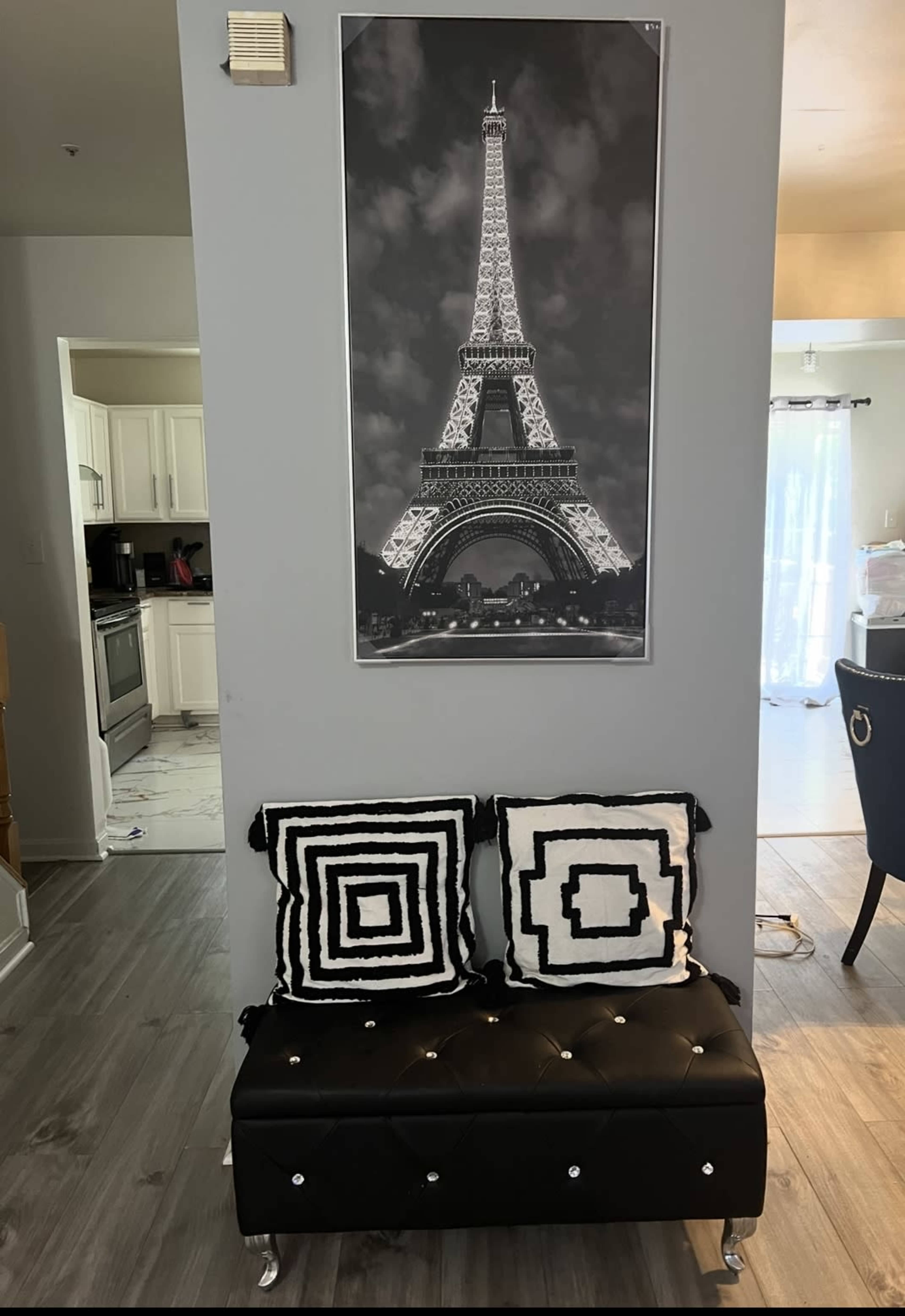 La Dona’s Lounge Image in Walker Mill, District heights, MD