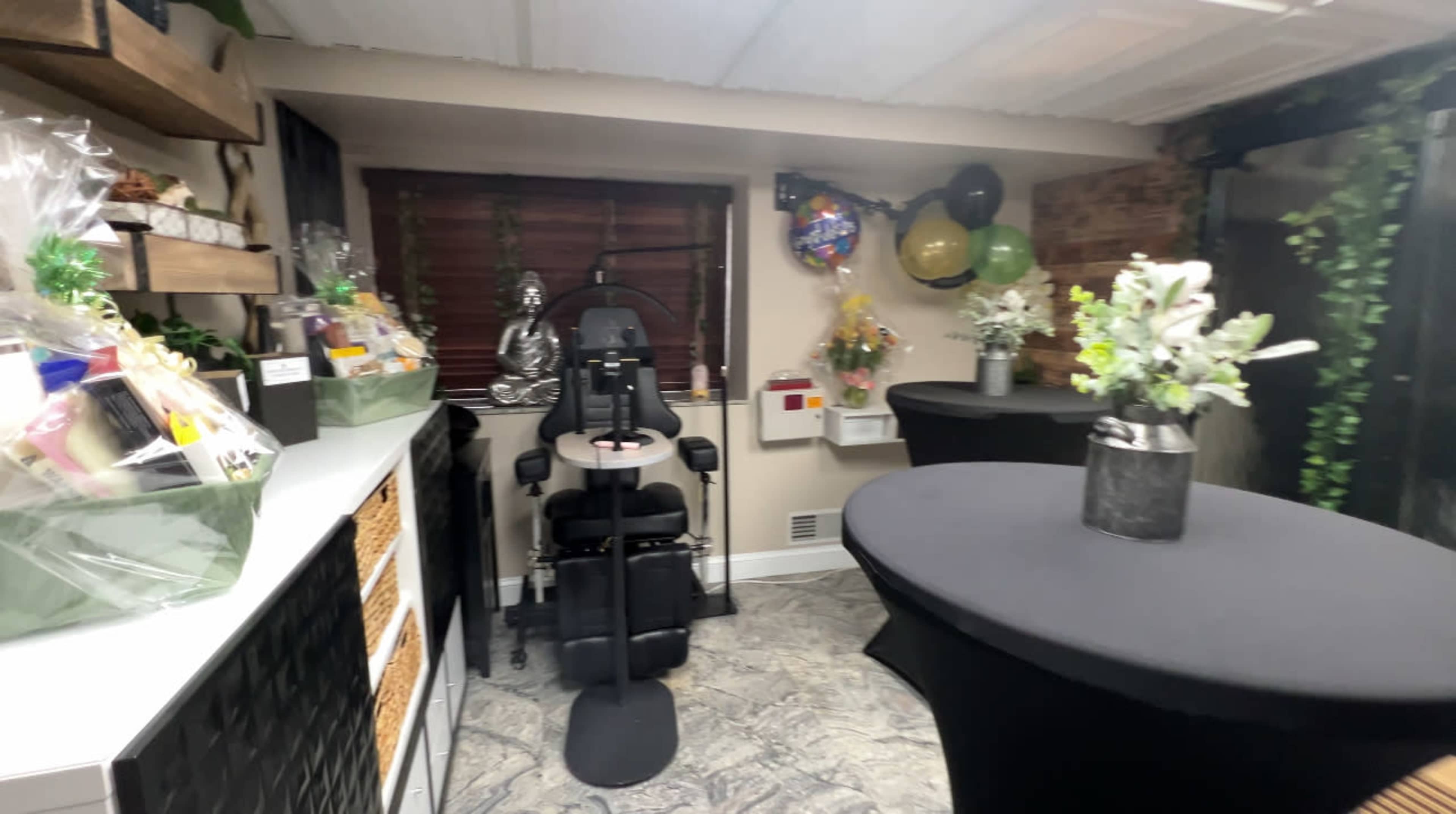 Modern Beauty Studio & Boutique Pop-Up Space in Marlboro, NJ Image in Marlboro Township, Marlboro, NJ