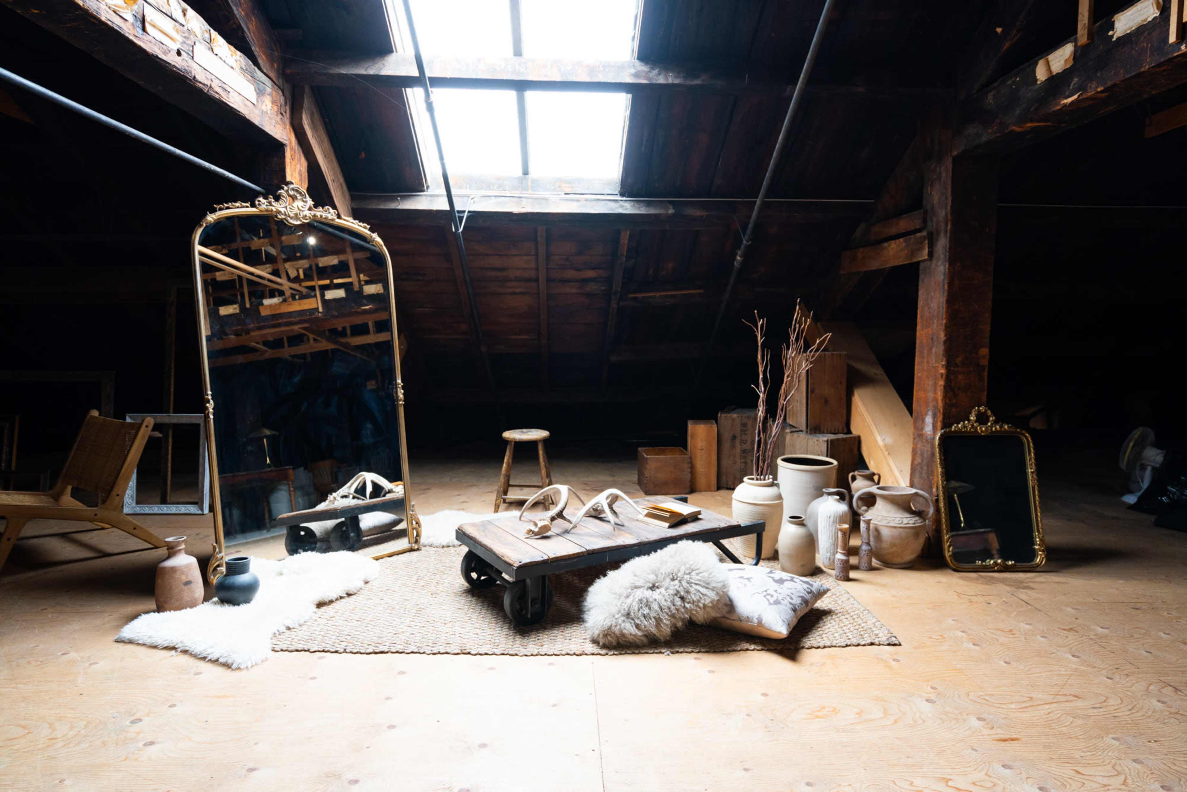 The Attic Image in Dundas, Dundas, ON