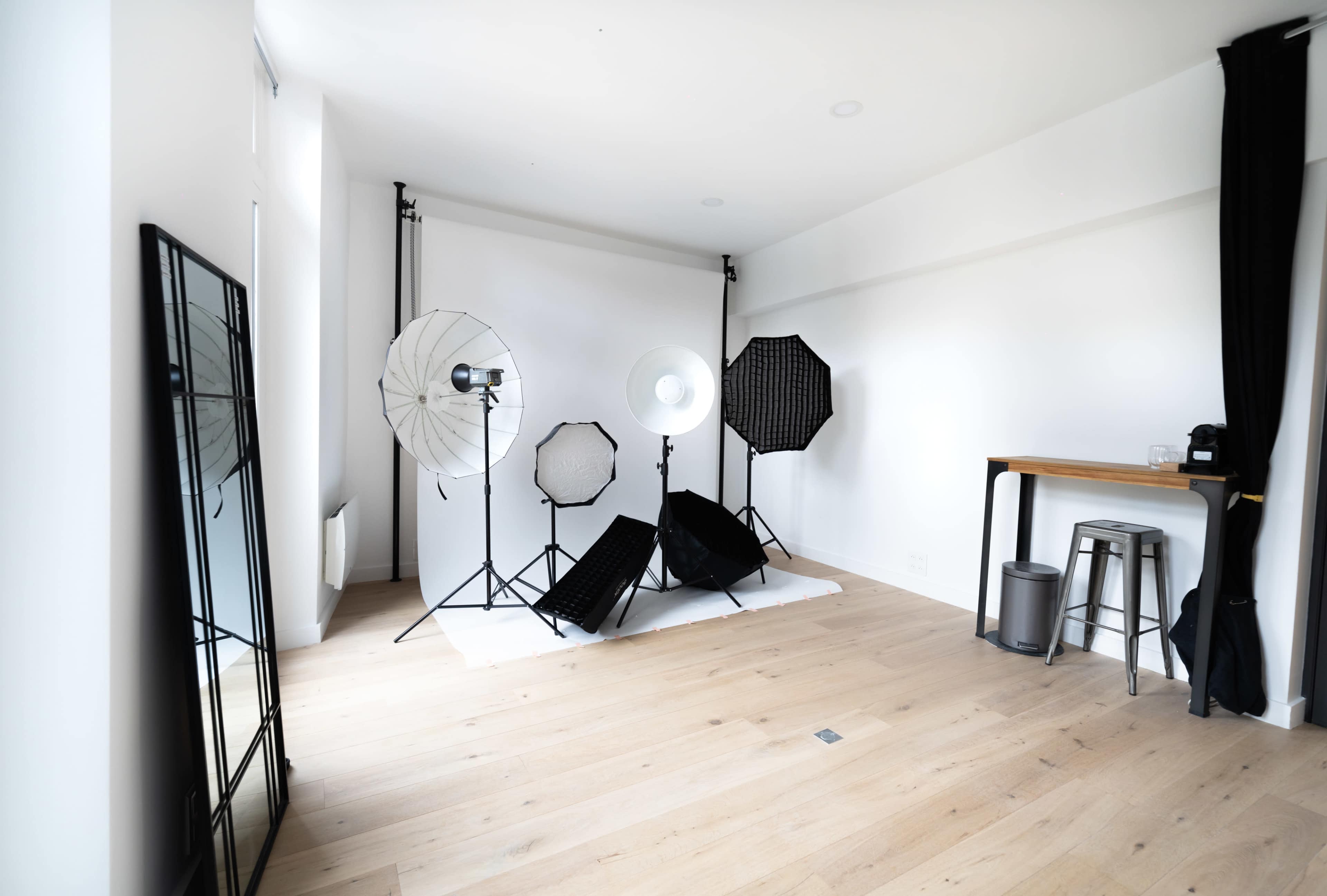 Studio photo très lumineux à Strasbourg - Saint-Denis Image dans Sentier, Paris, 