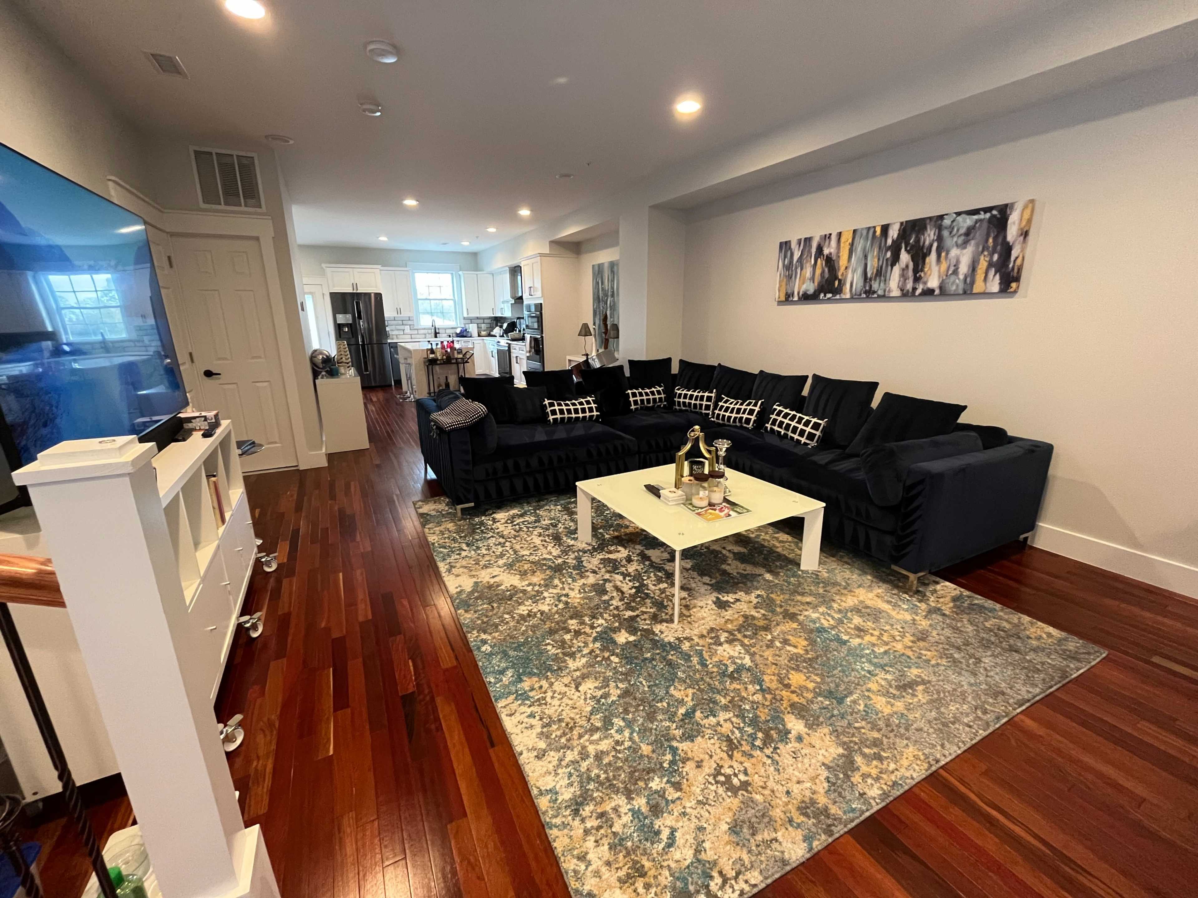 Modern Home - Close to Metro - Free Parking Image in Northeast Washington, Washington DC, DC