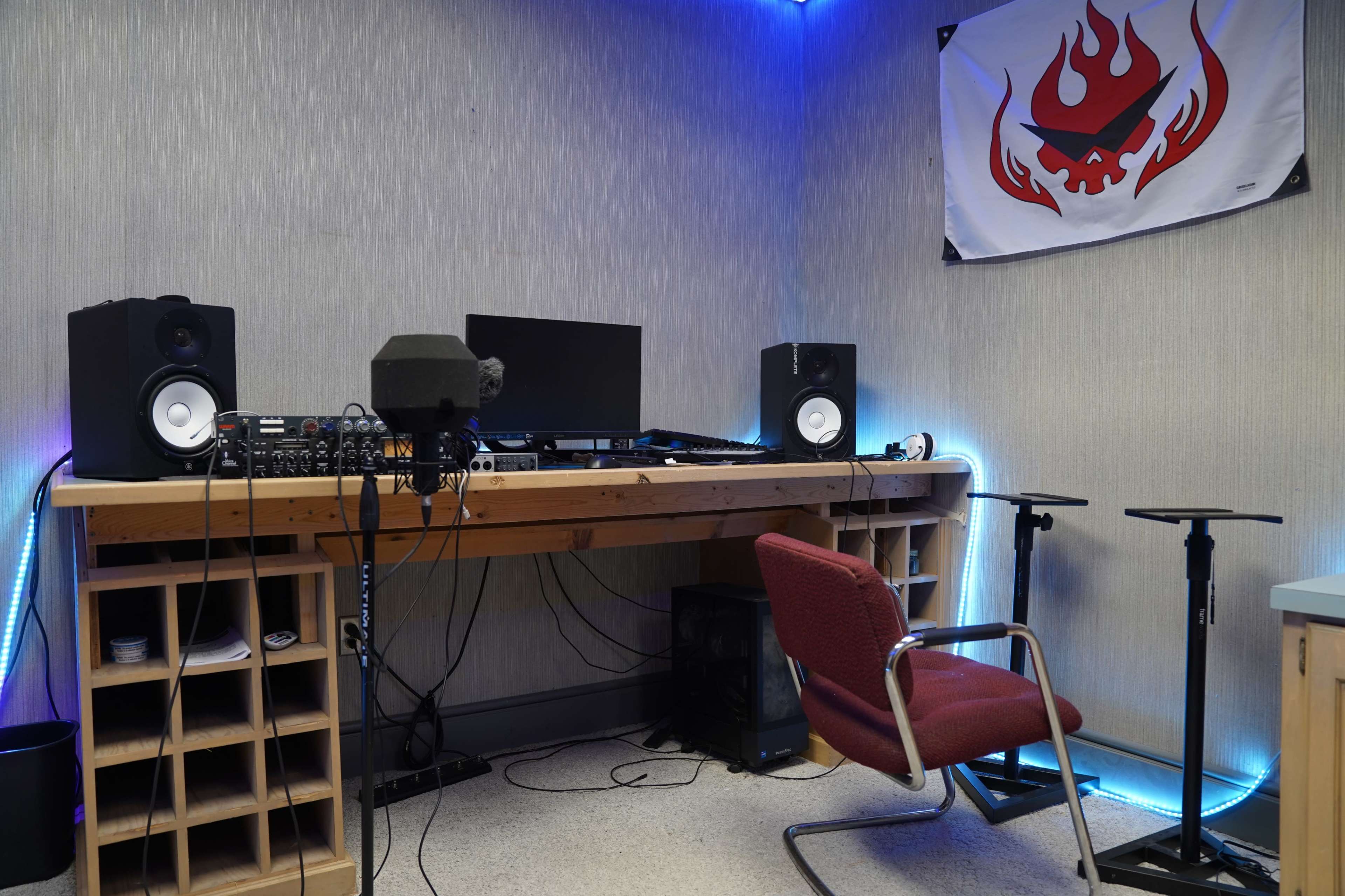 W.A.R. Studio B ( w/o engineer ) Image in Norcross, NORCROSS, GA