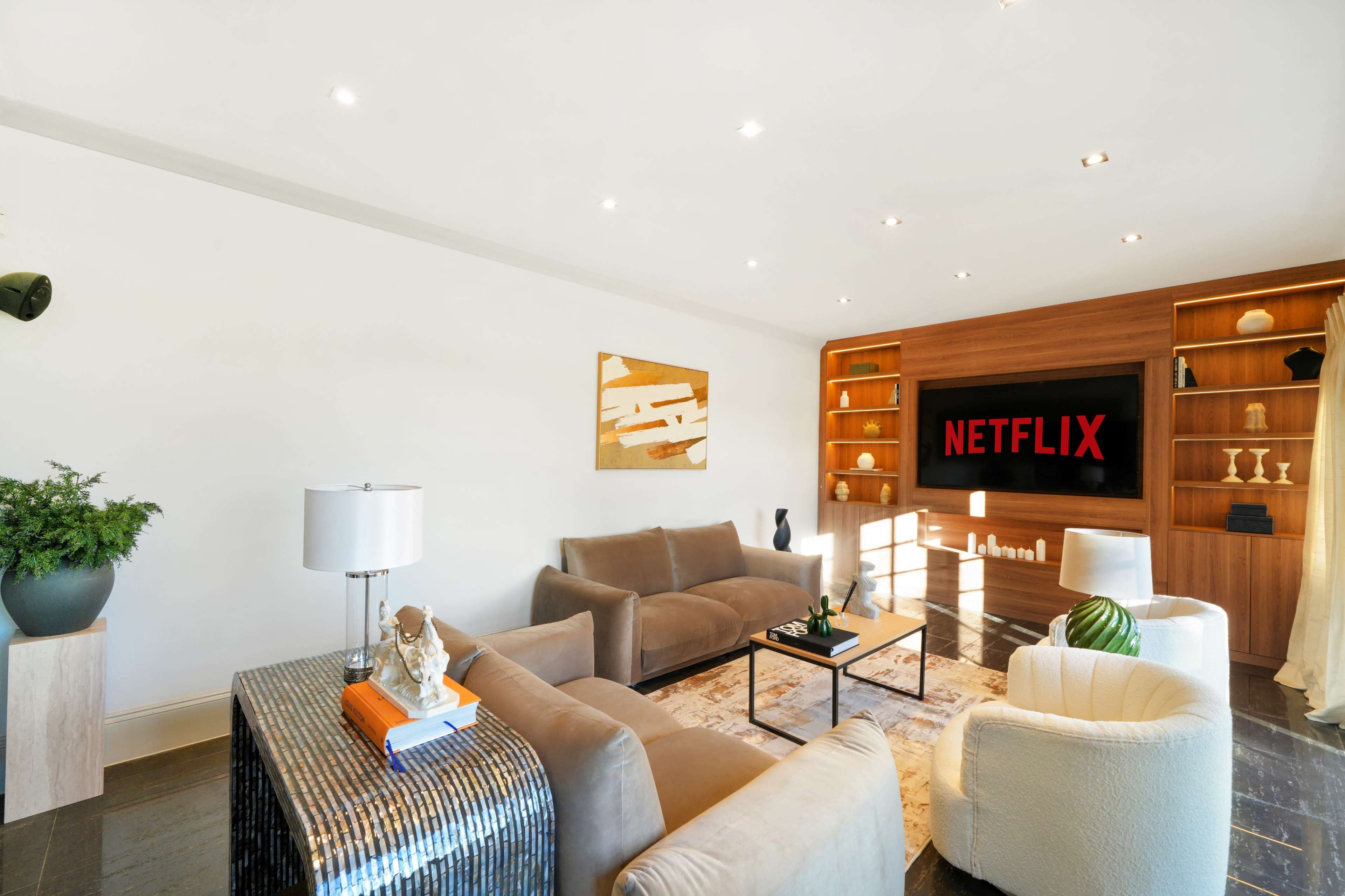 85 Manor Rd, Chigwell IG7 5PH, UK Image in Chigwell Civil Parish, Chigwell, ENG