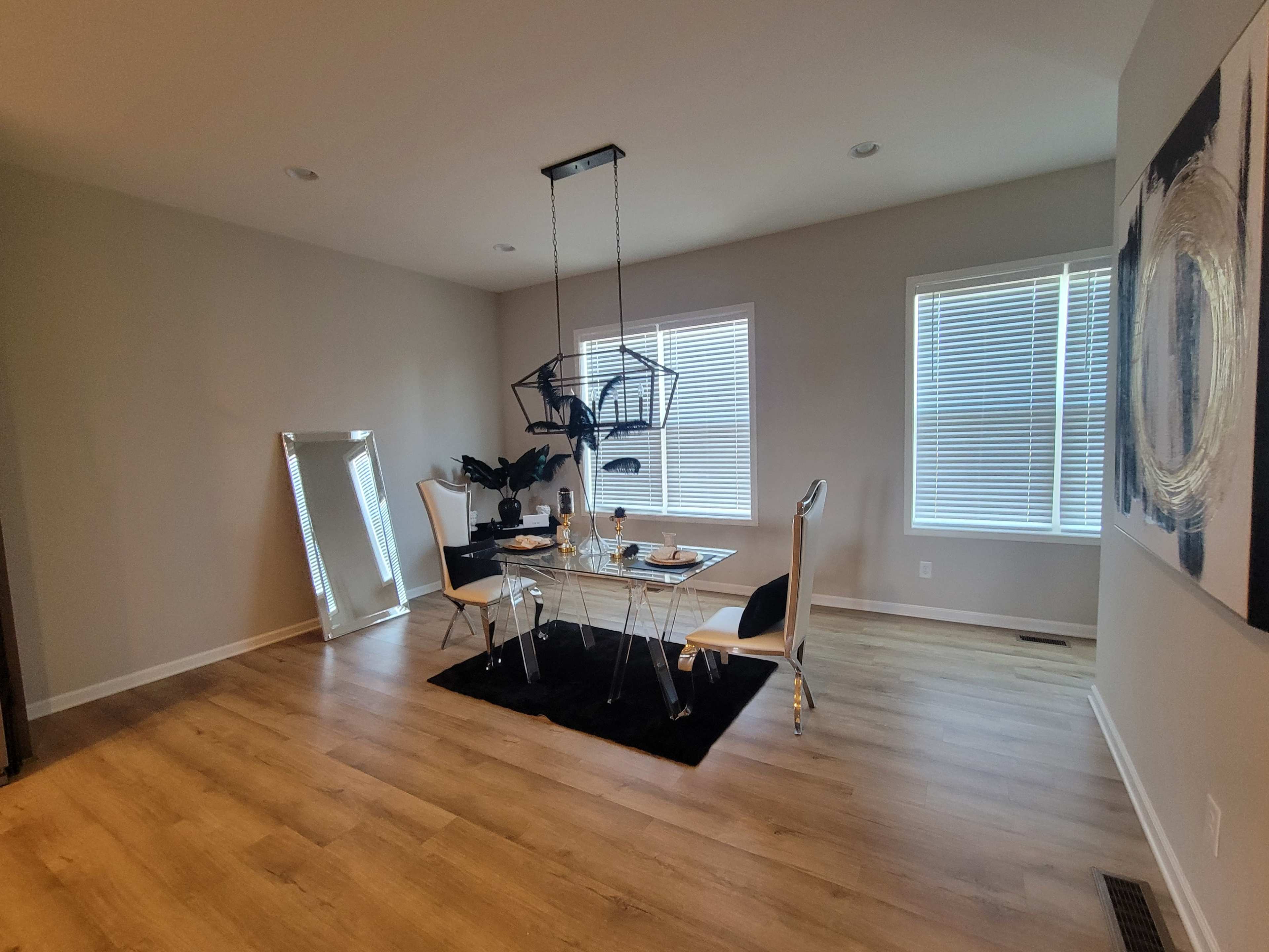 Stunning townhouse located in the heart of Halcyon in Alpharetta Image in , Alpharetta, GA