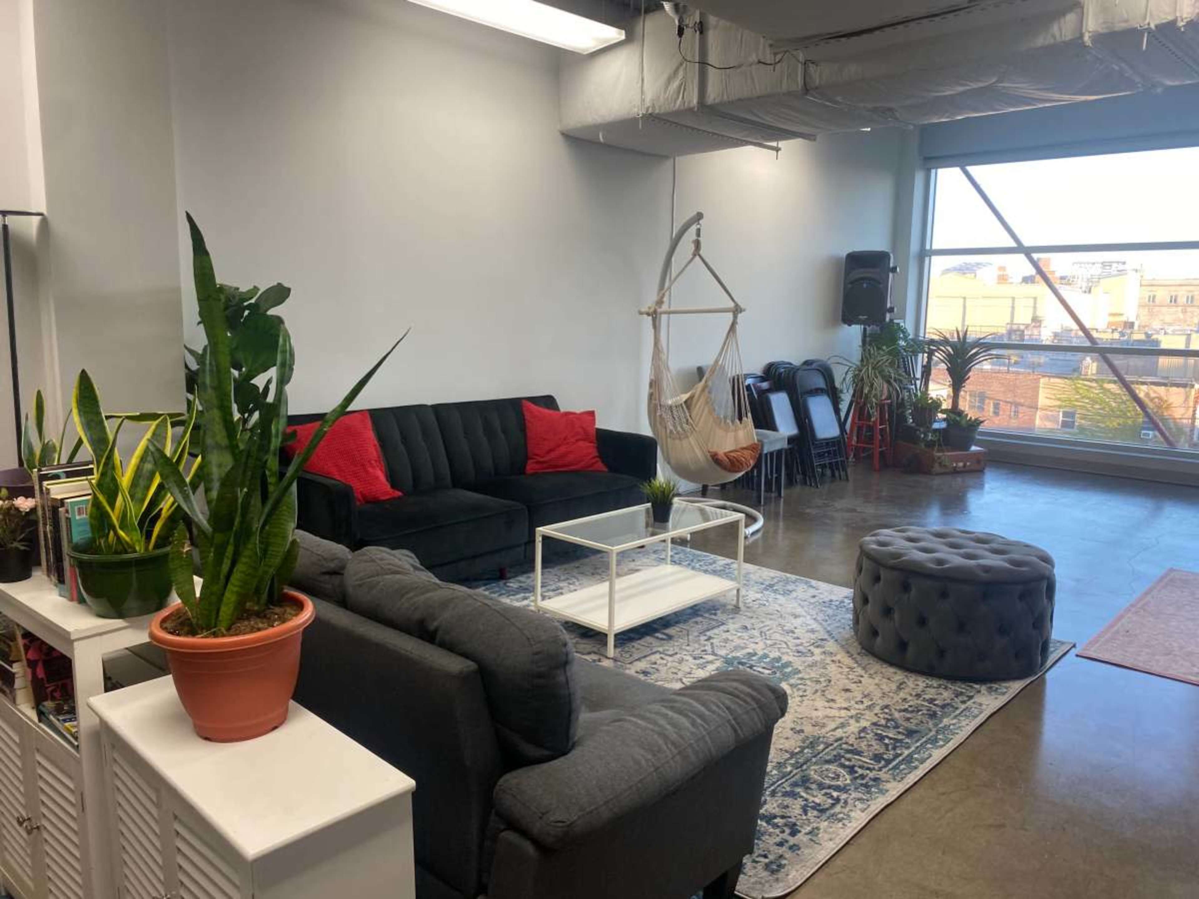 Spacious East Williamsburg Loft with Natural Light Image in Bushwick, Brooklyn, NY