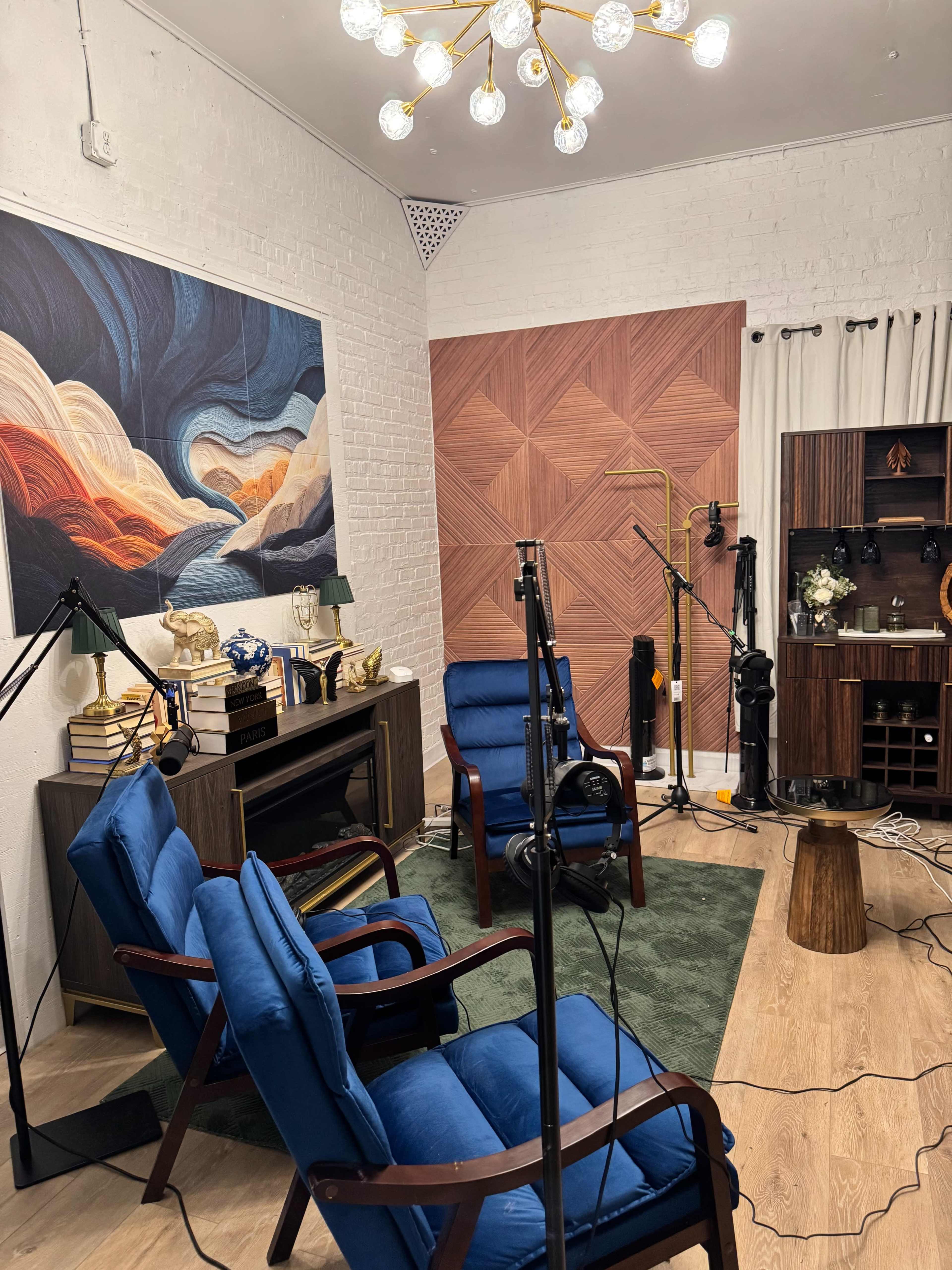 More than a bookstore Image in Thornton Township, HOMEWOOD, IL