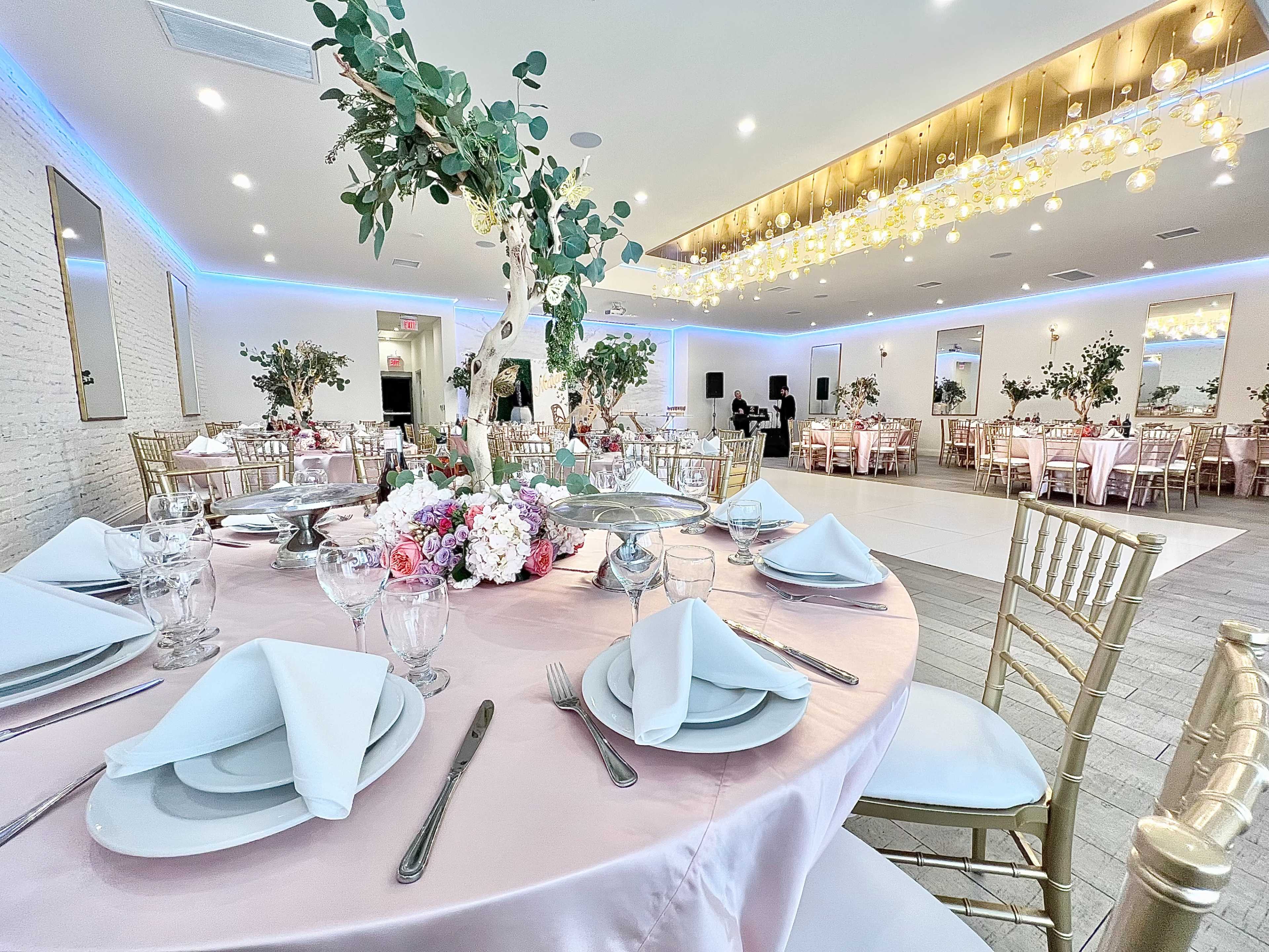modern pasadena banquet hall Image in North Central, Pasadena, CA
