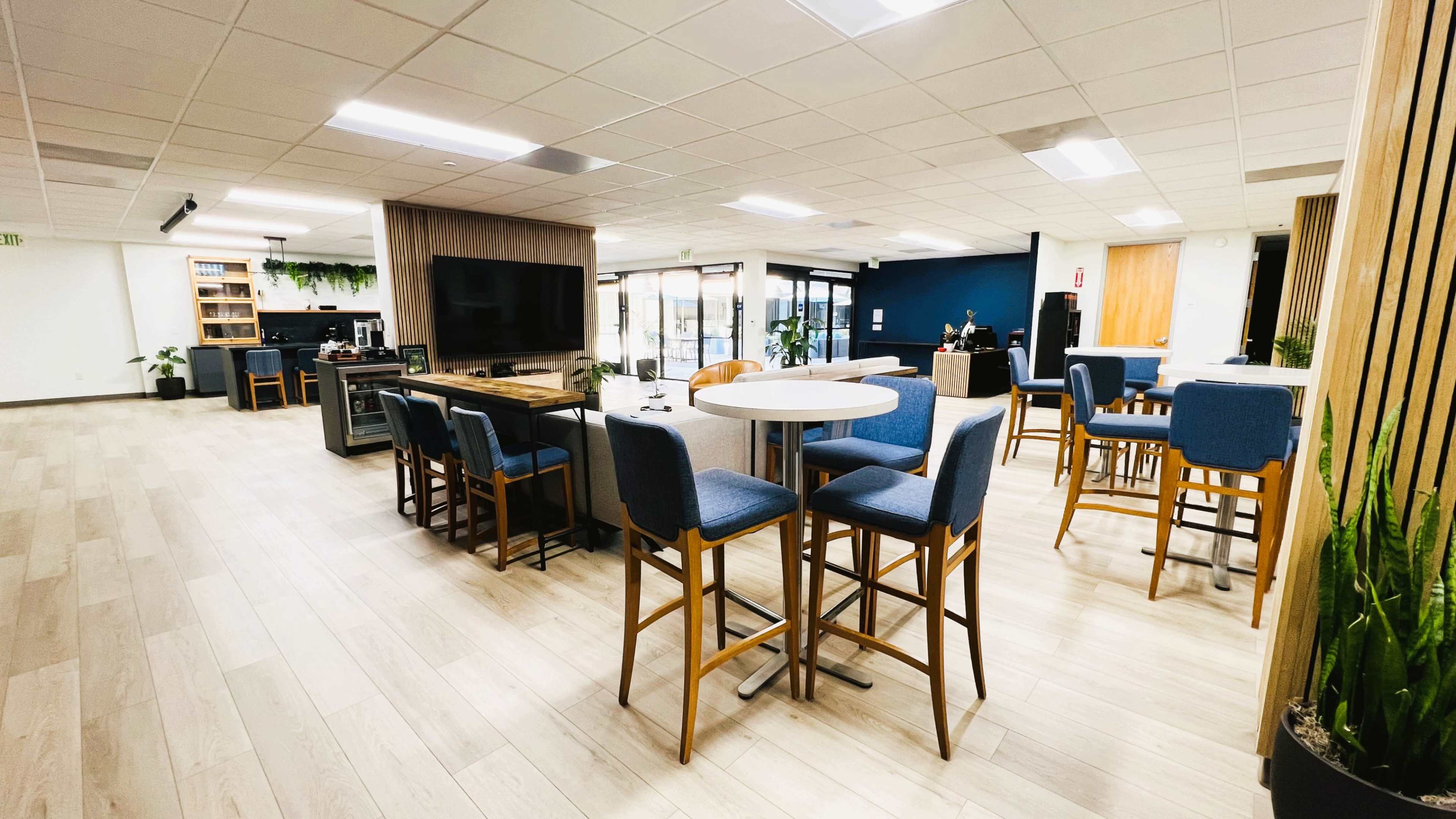 Modern Mission Valley Event Space with Lounge & Bar – 3,000 sq. ft. Image in Mission Valley East, San, CA