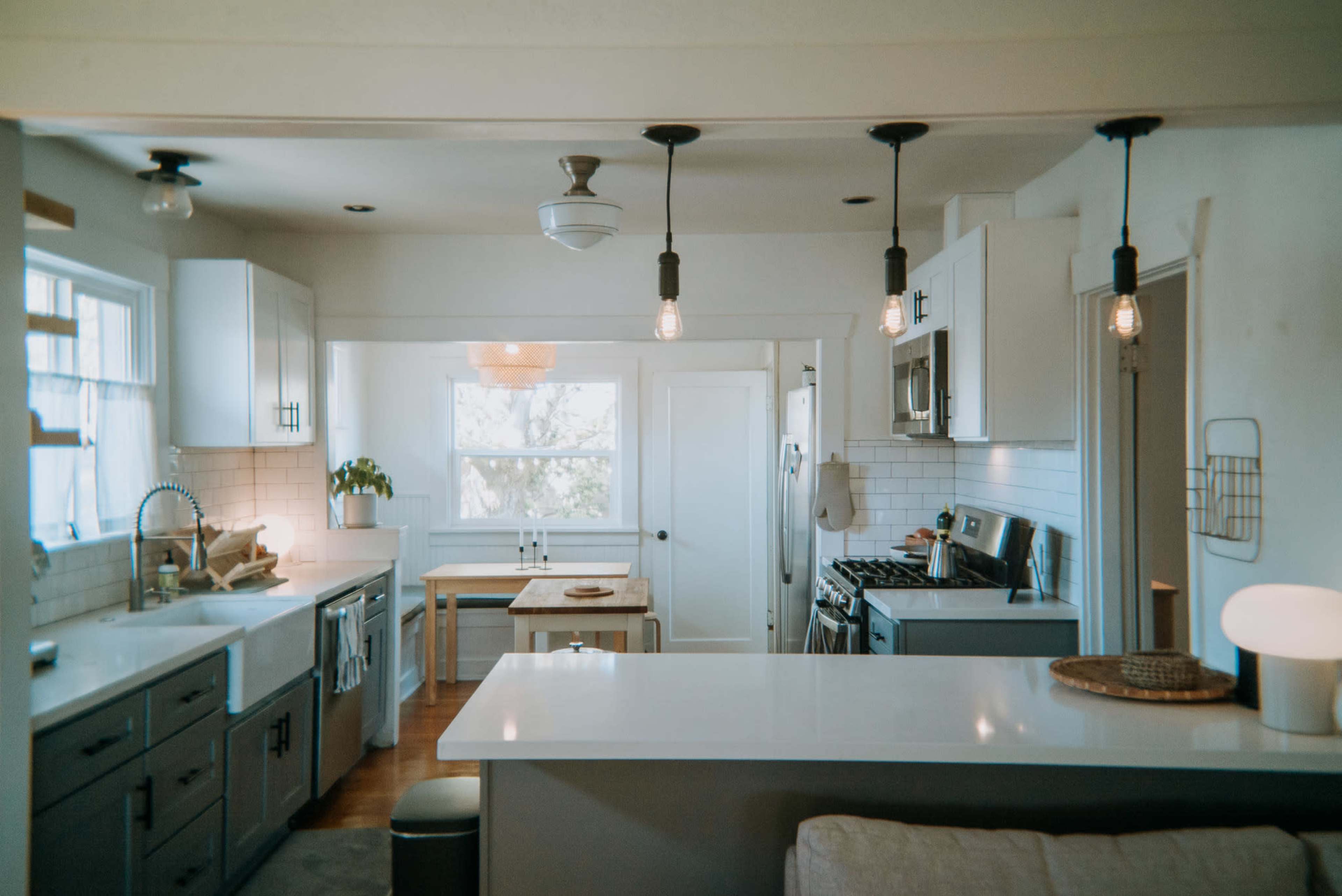 Modern Craftsman Kitchen with Cozy Dining Nook Image in Northeast Portland, Portland, OR