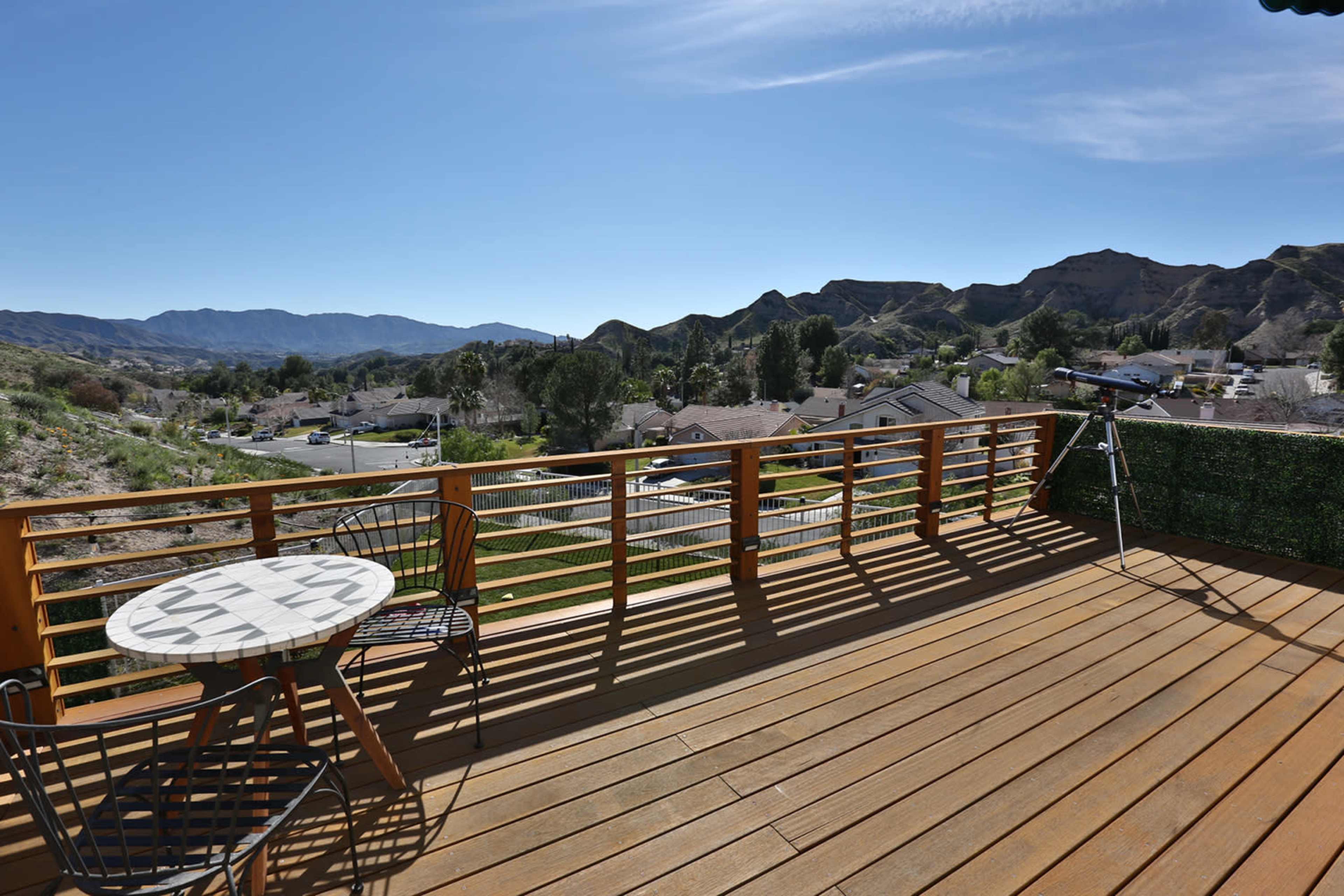 Classic Anywhere USA Home Image in Santa Clarita, Canyon Country, CA