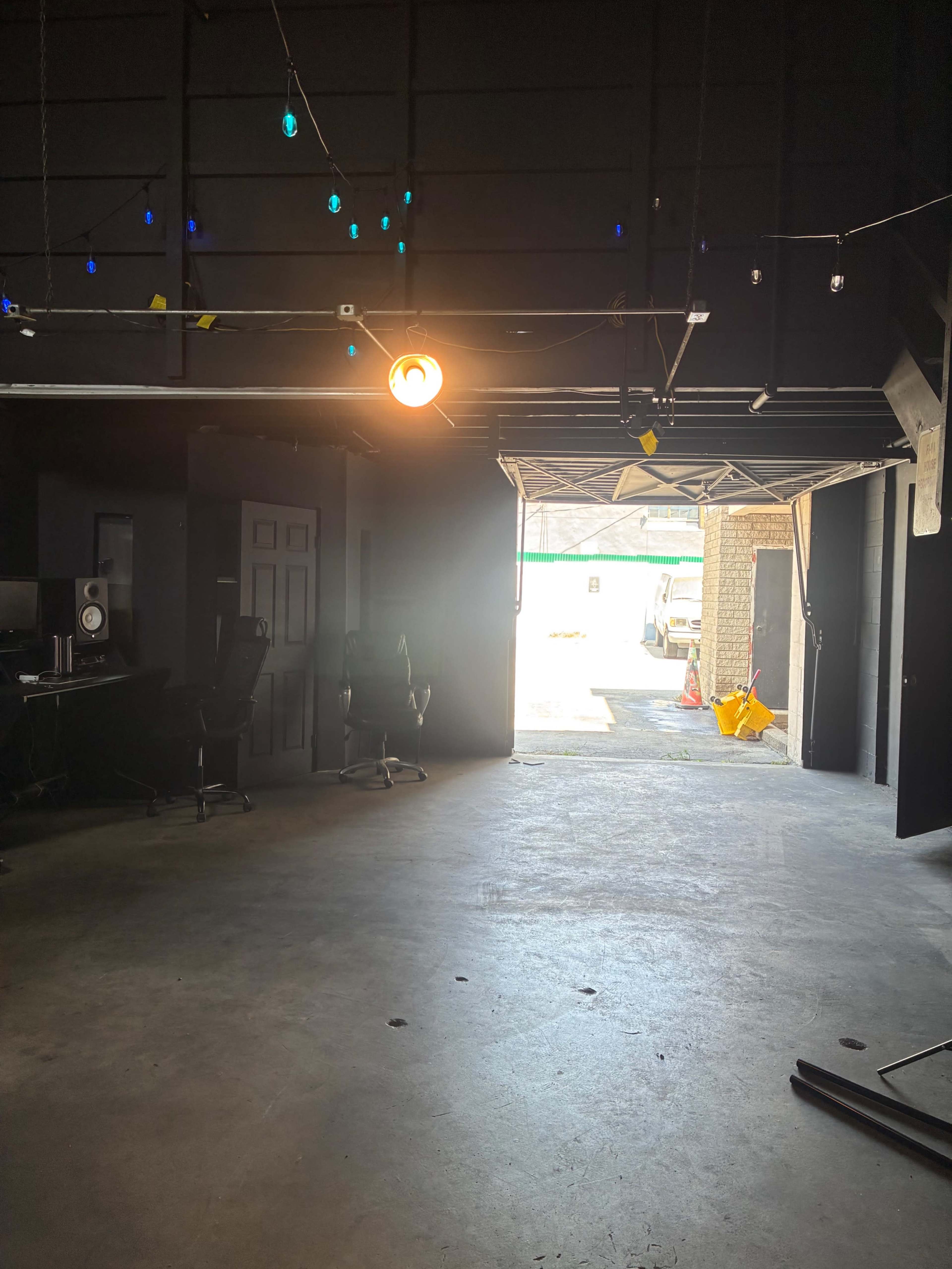 Photo & Video Studio With 8' Garage door, Flat black Image in South Montebello, Montebello, CA