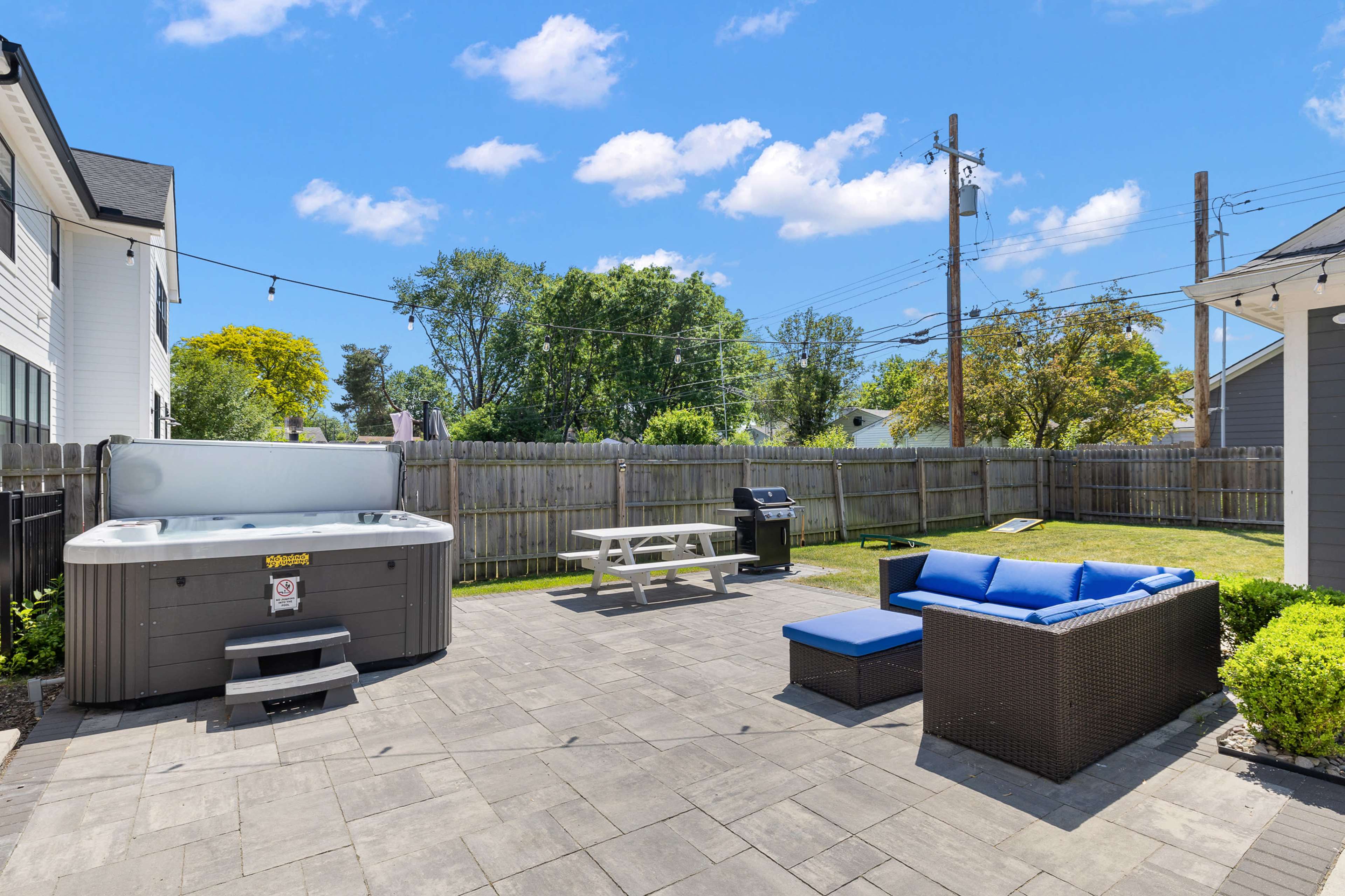Linwood Luxury Living Image in Royal Oak, Royal Oak, MI