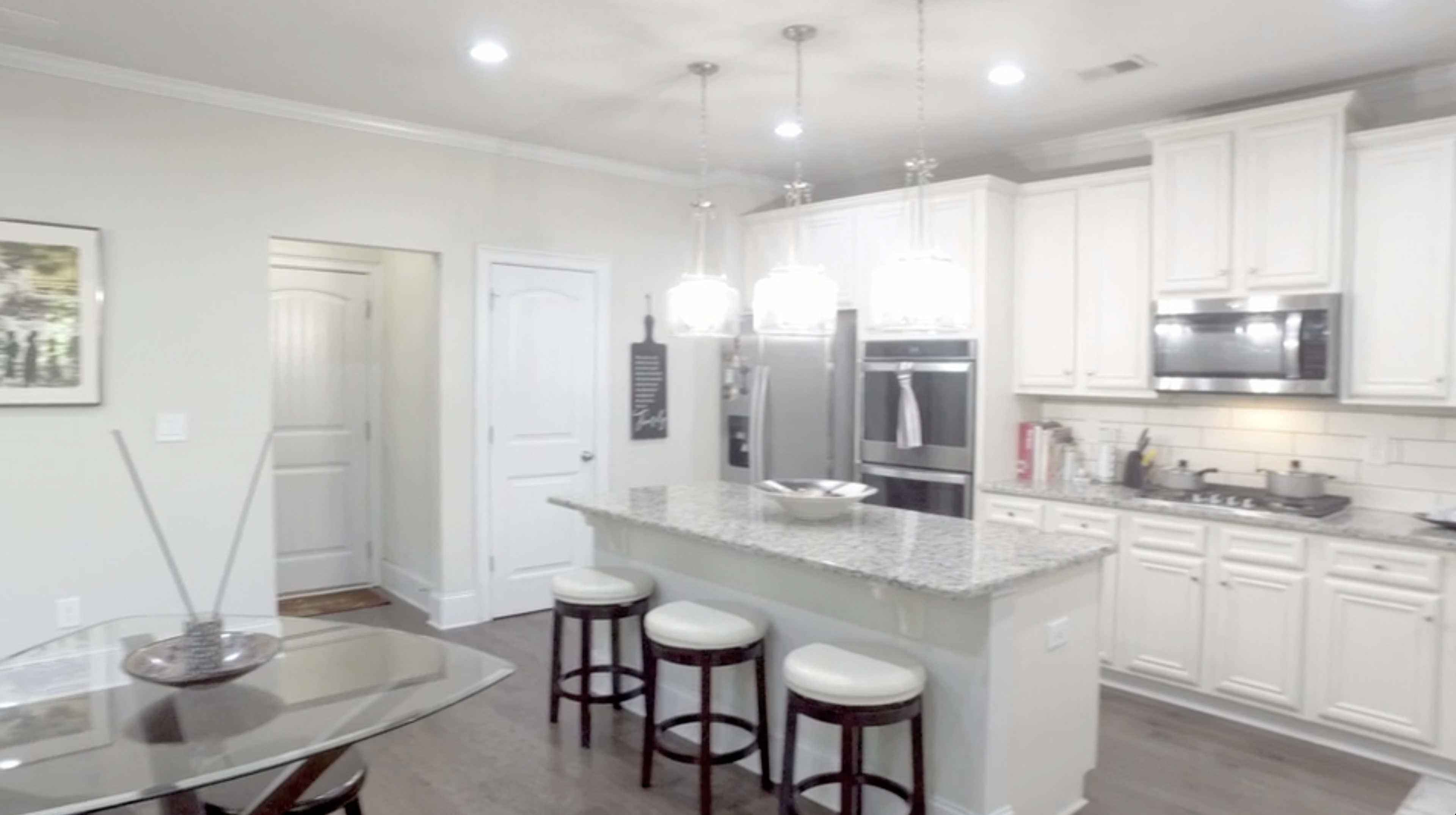 Cul-de-sac home with Small Loft Image in Acworth, Acworth, GA