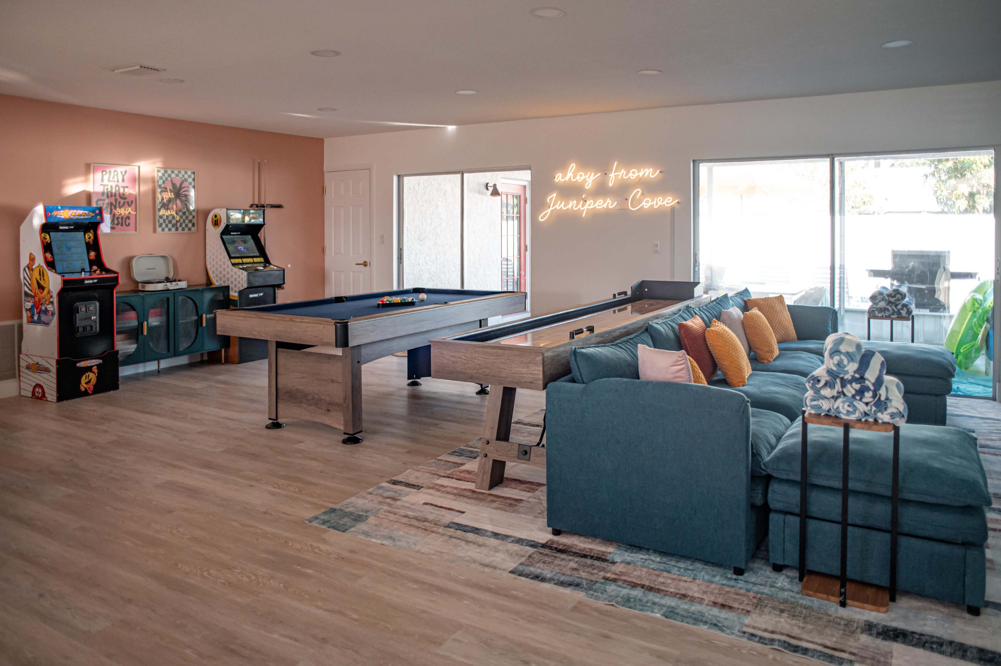 Vibrant Florida Pool House with Tropical Vibes and Bright Interiors & Exteriors Image in Bradenton, Blaine, FL