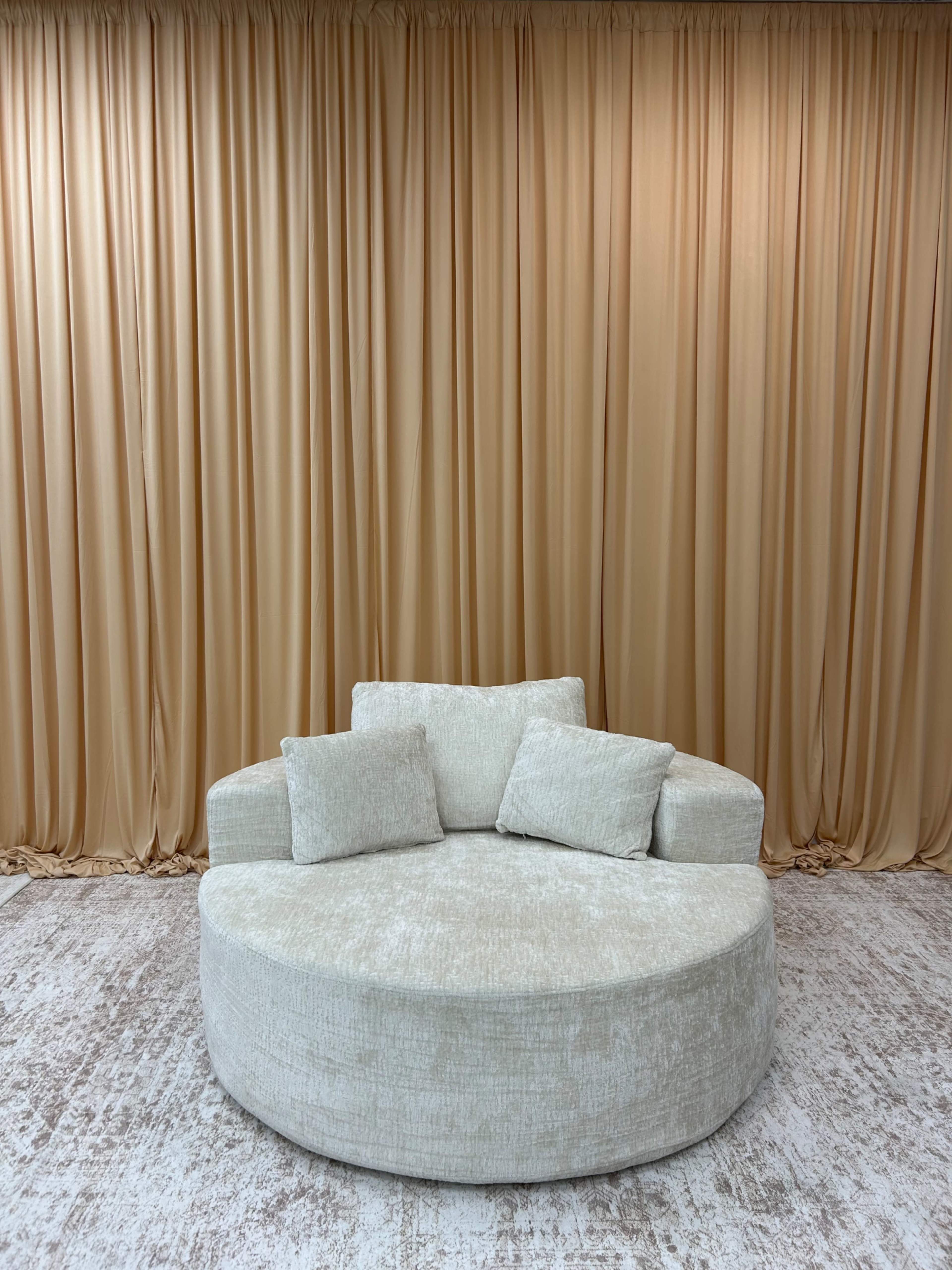 Sacramento Creative Studio Image in Rosemont, Sacramento, CA