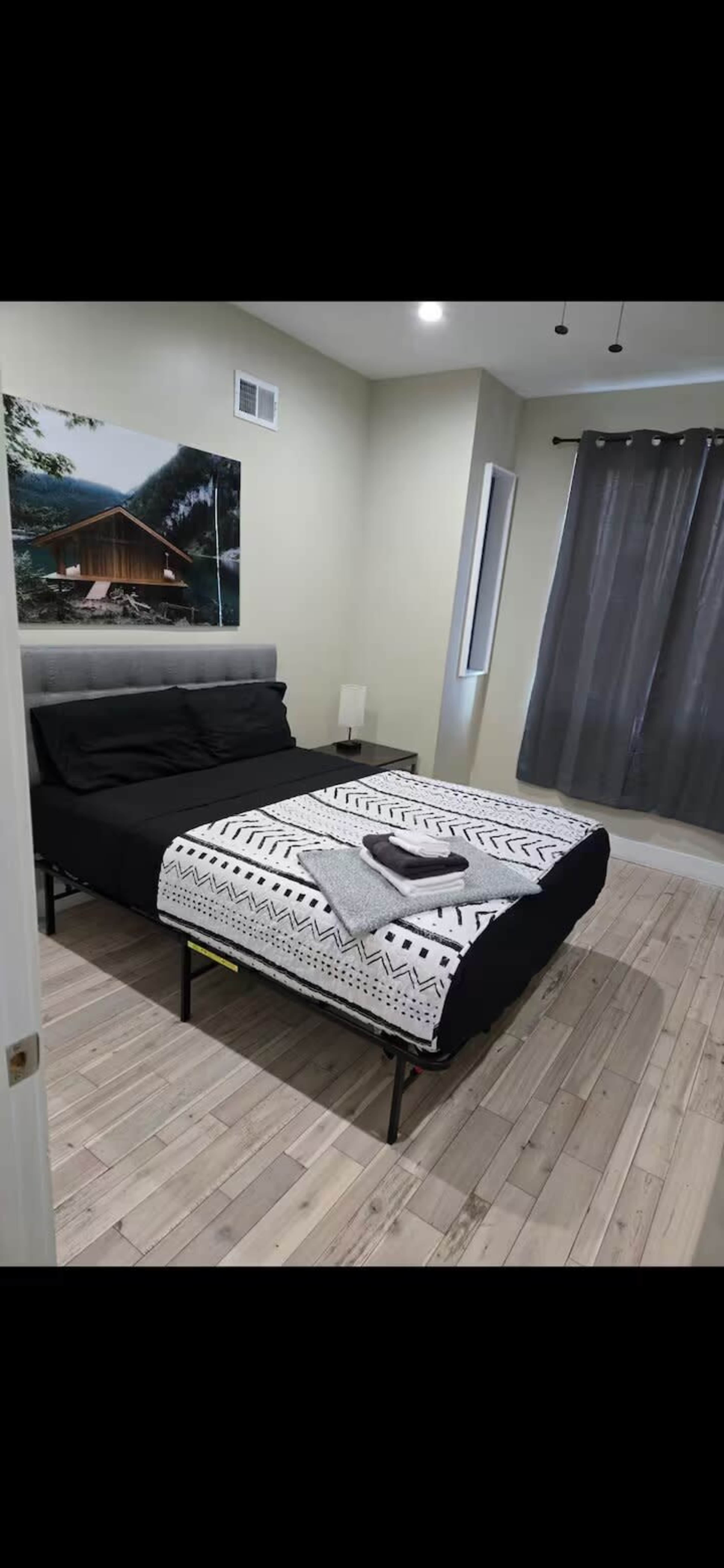 Emerald jacuzzi loft Image in Grays Ferry, Philadelphia pa, PA