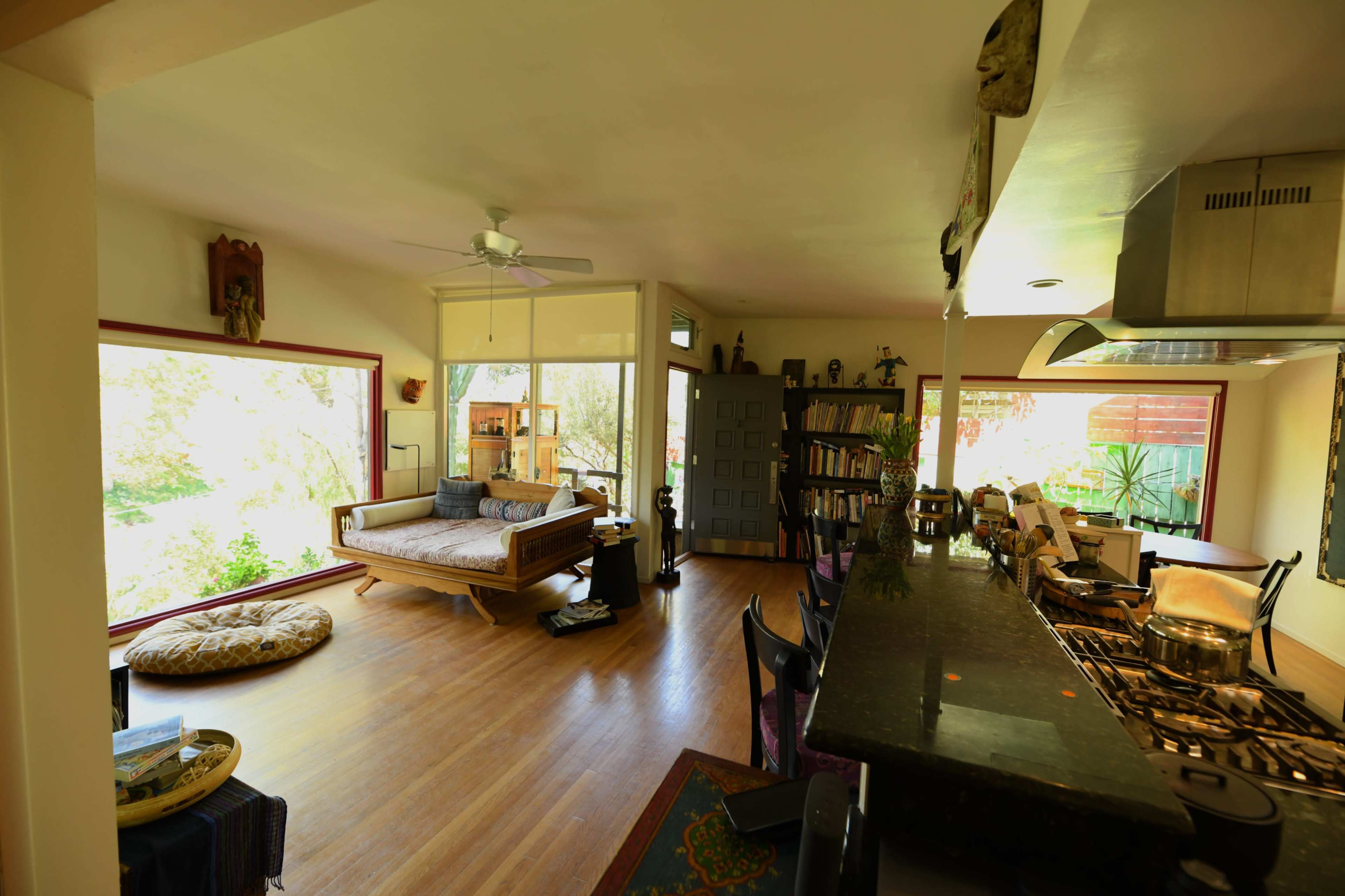 Green outdoor parklike hillside deck,pathway and kitchen,living room..beautiful Image in Woodland Hills, Woodland Hills, CA
