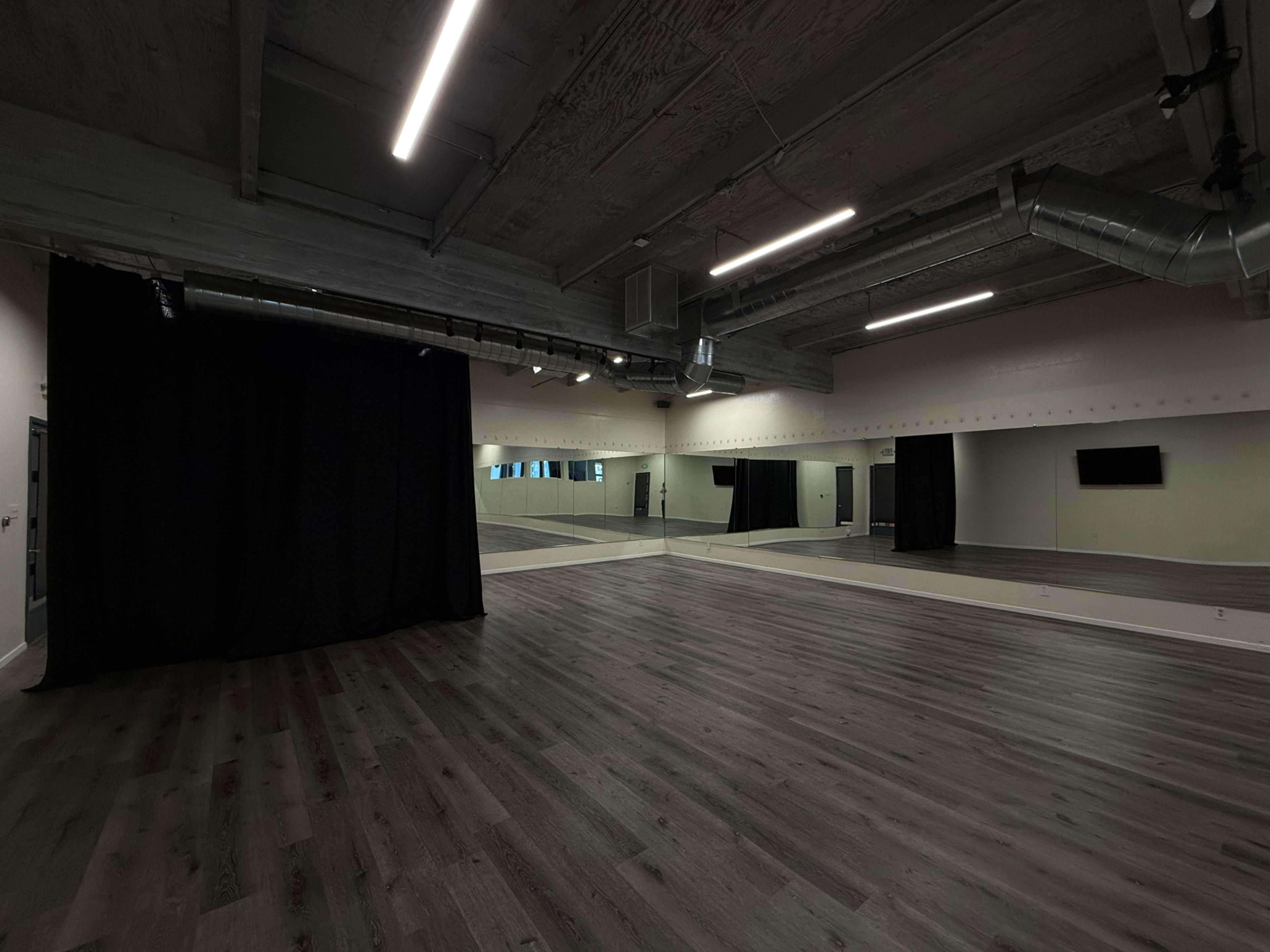 Event Studio, Dance place, 1-2 rooms of different sizes Image in Hillsdale, San Mateo, CA