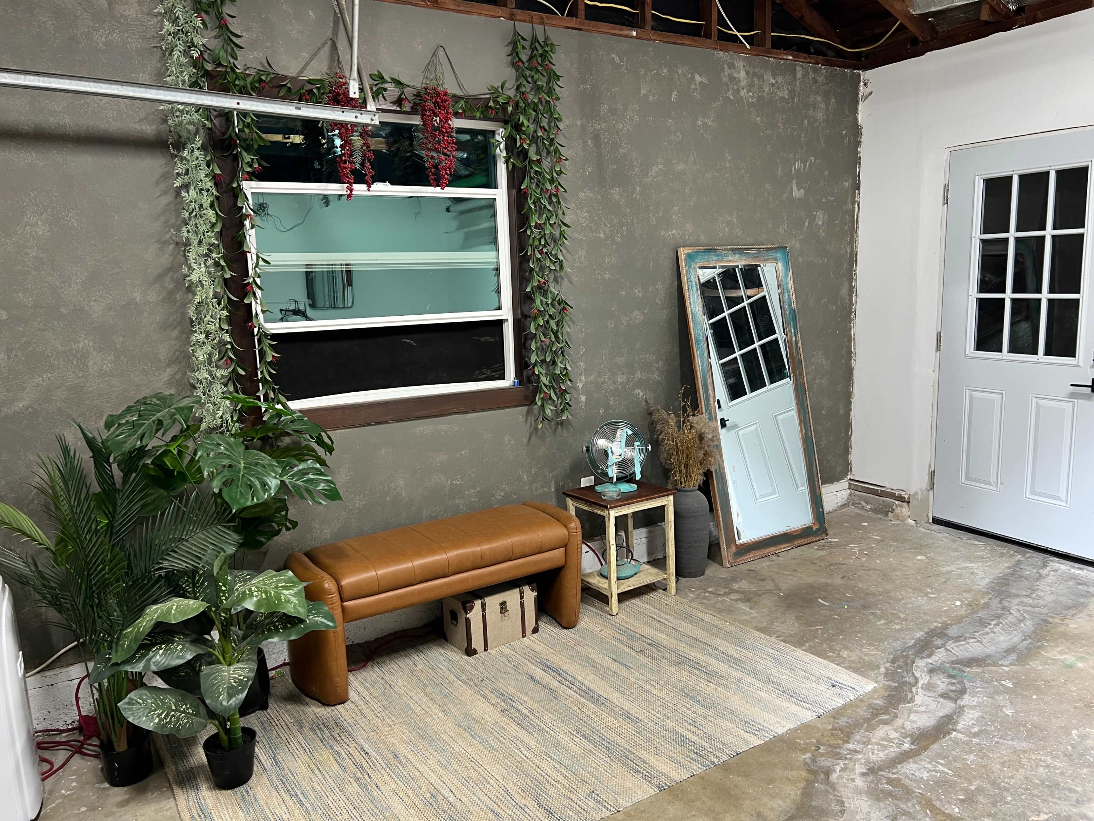 Residential Home Studio Image in Granada Hills, Granada Hills, CA