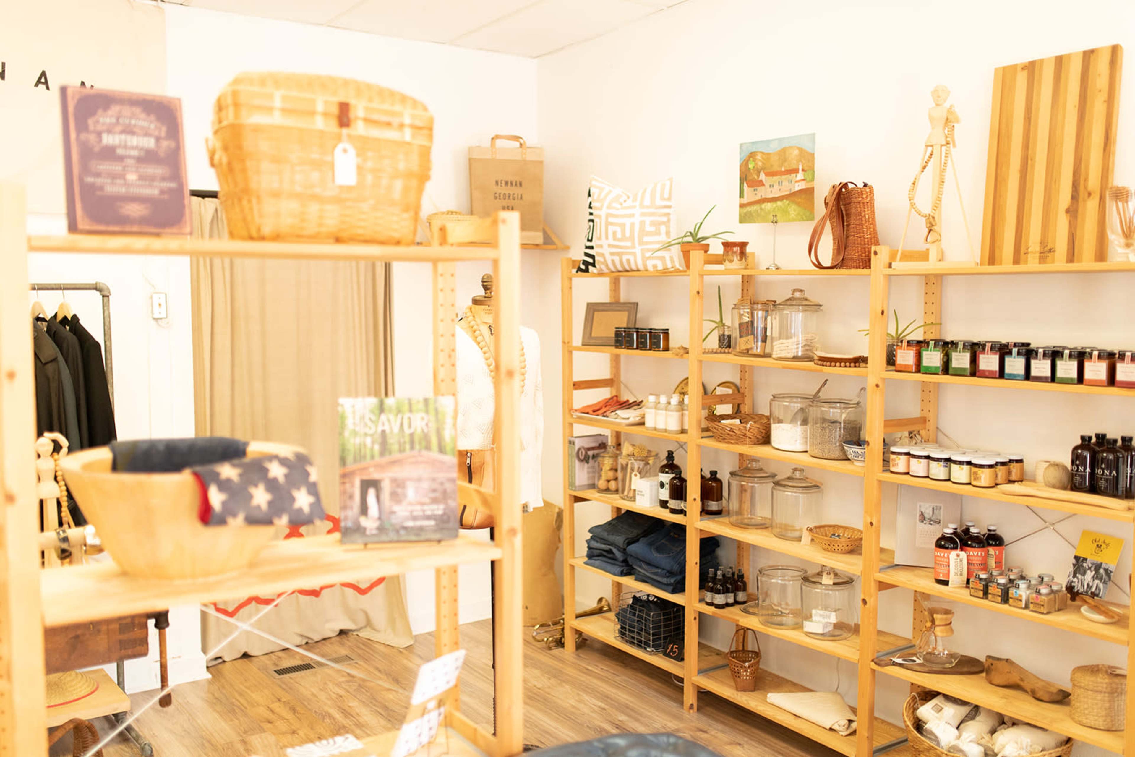 Minimalist Main Street Retail Space Image in Newnan, Newnan, GA