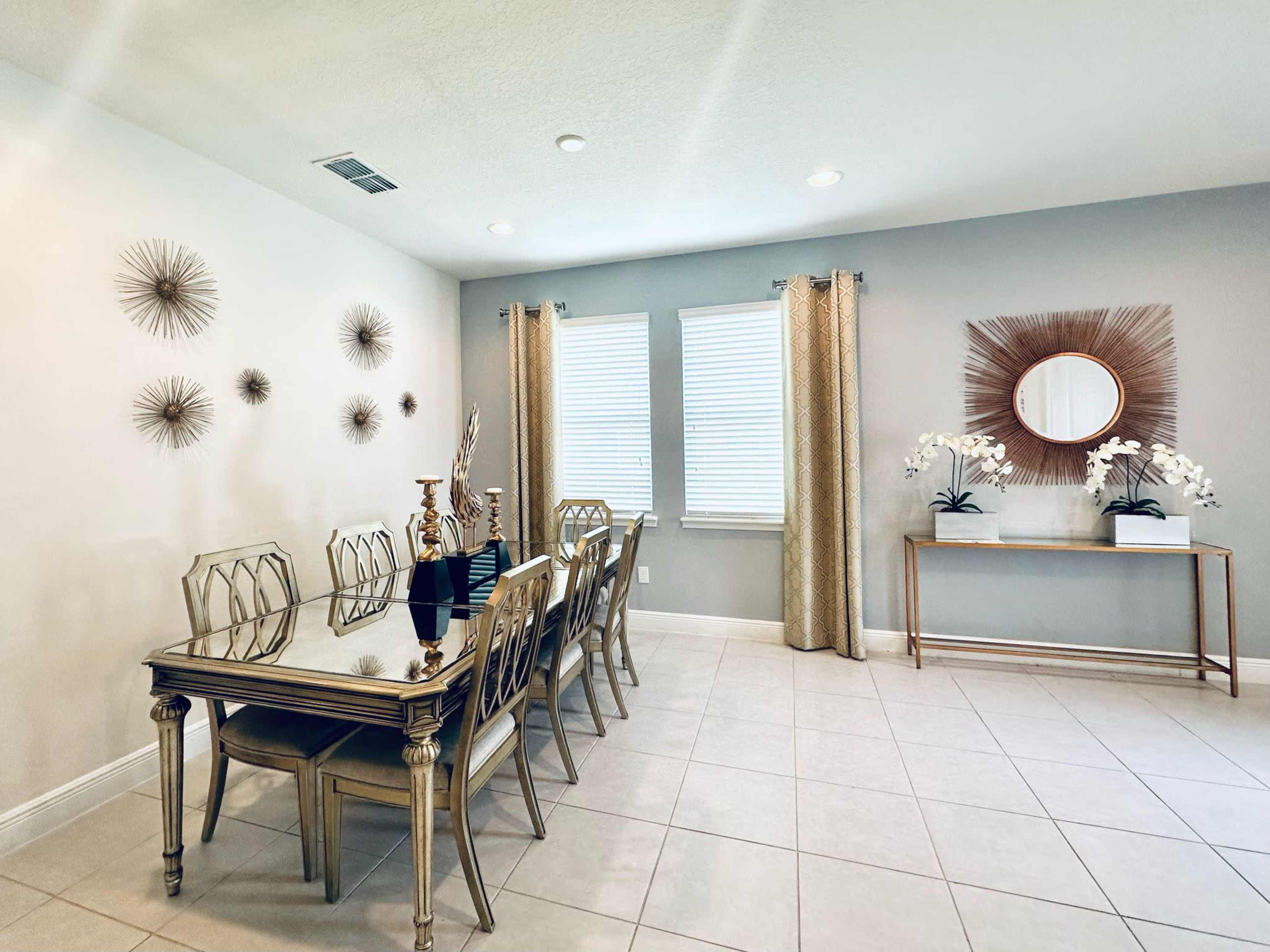 Spacious Green House Image in Four Corners, Kissimmee, FL