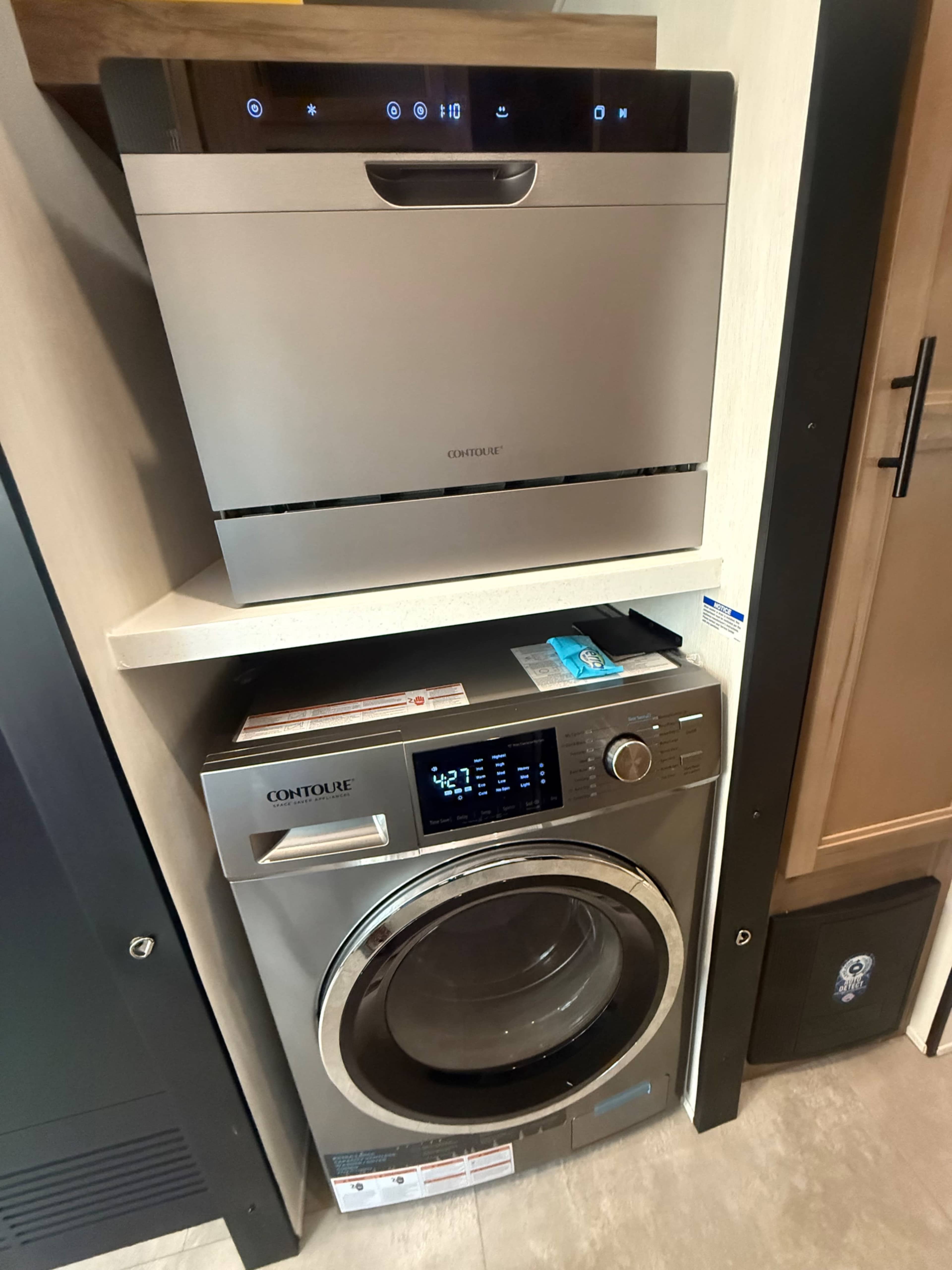 Creative Studio, Office Pod, or Content Space - Modern Tiny Home on Wheels Image in Arlingwood, Jacksonville, FL