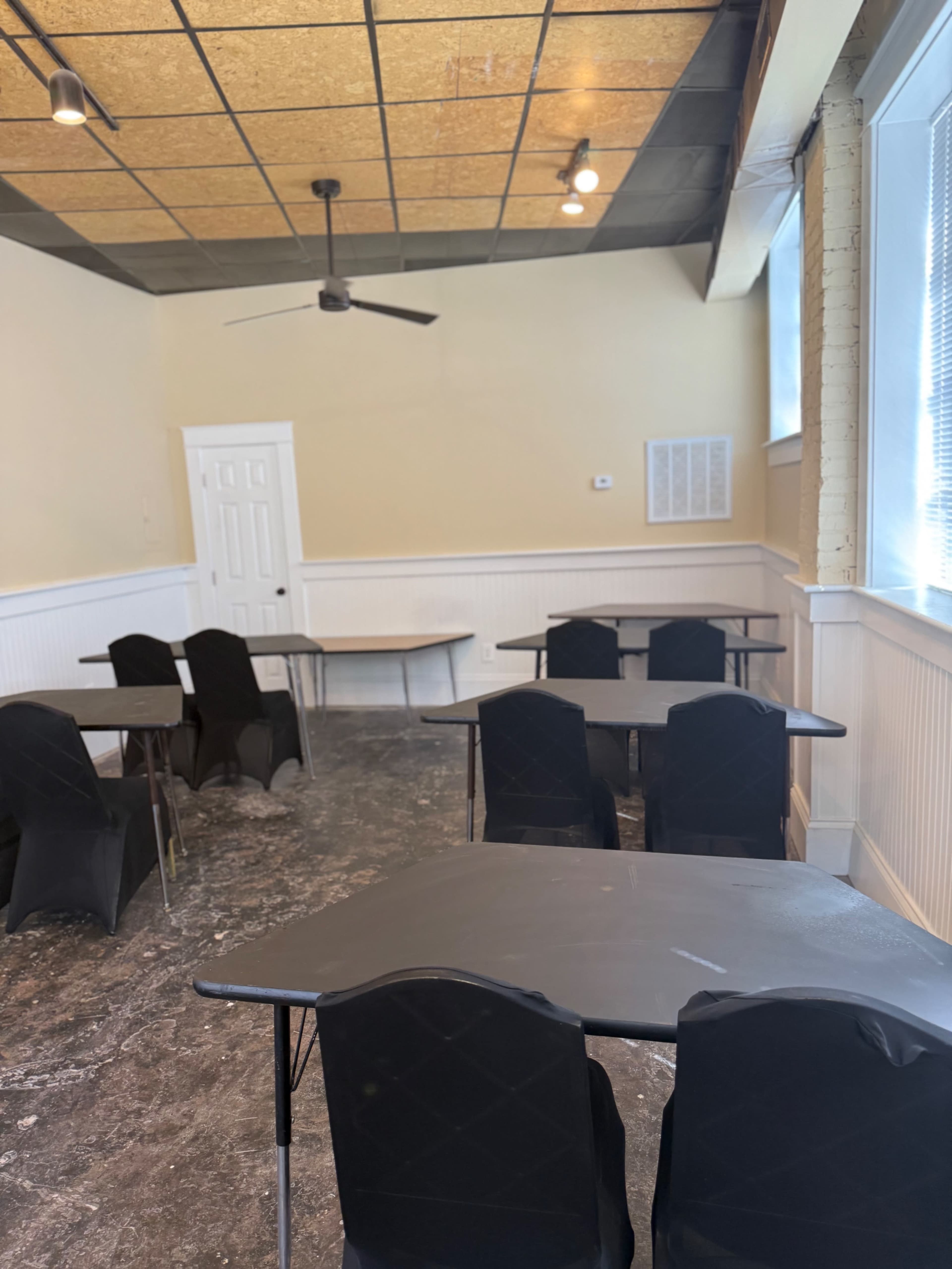 Industrial Chic Classroom Space Image in Port Norfolk, Portsmouth, VA