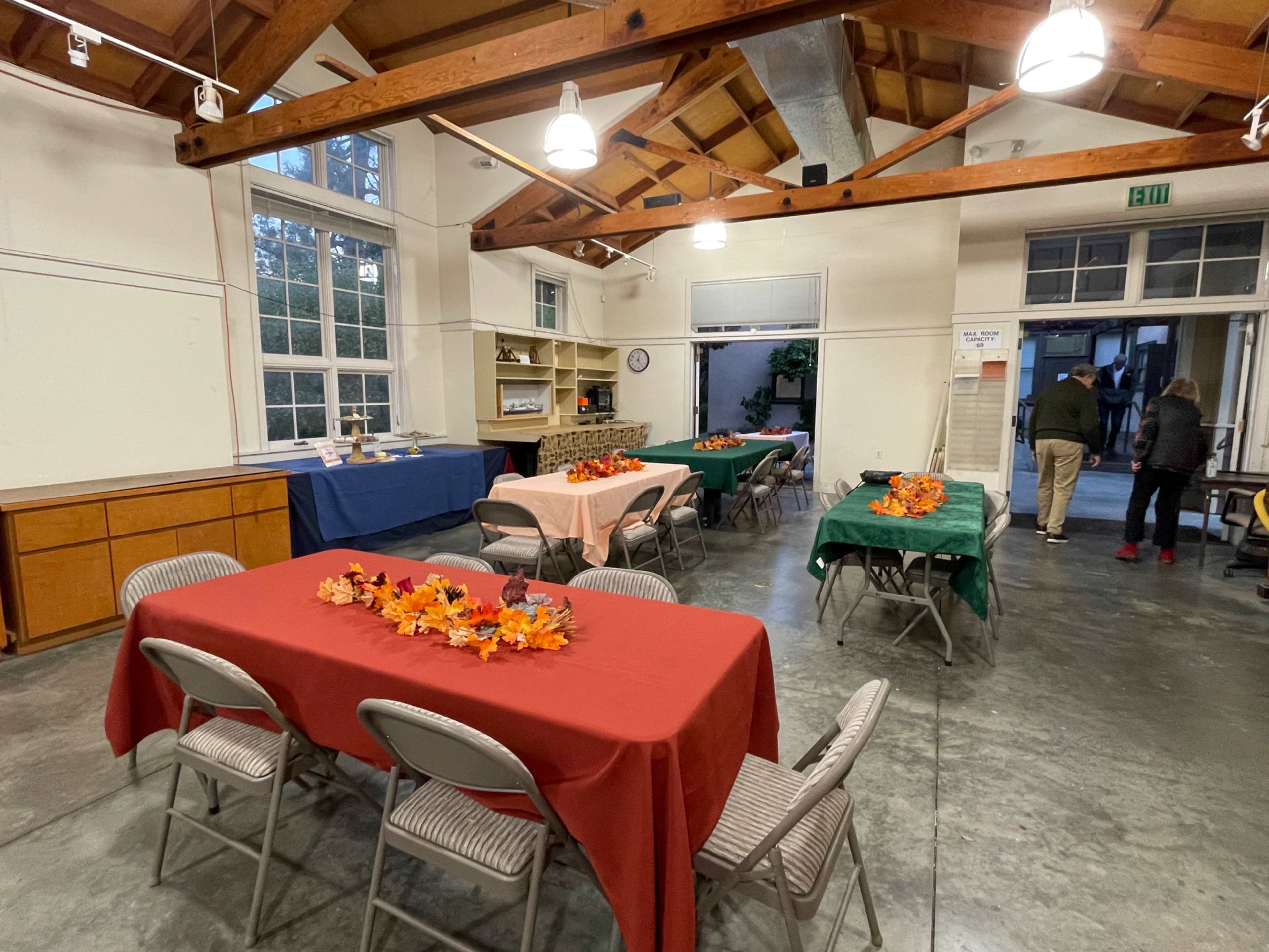 Spacious meeting room in downtown Palo Alto Image in University South, Palo Alto, CA