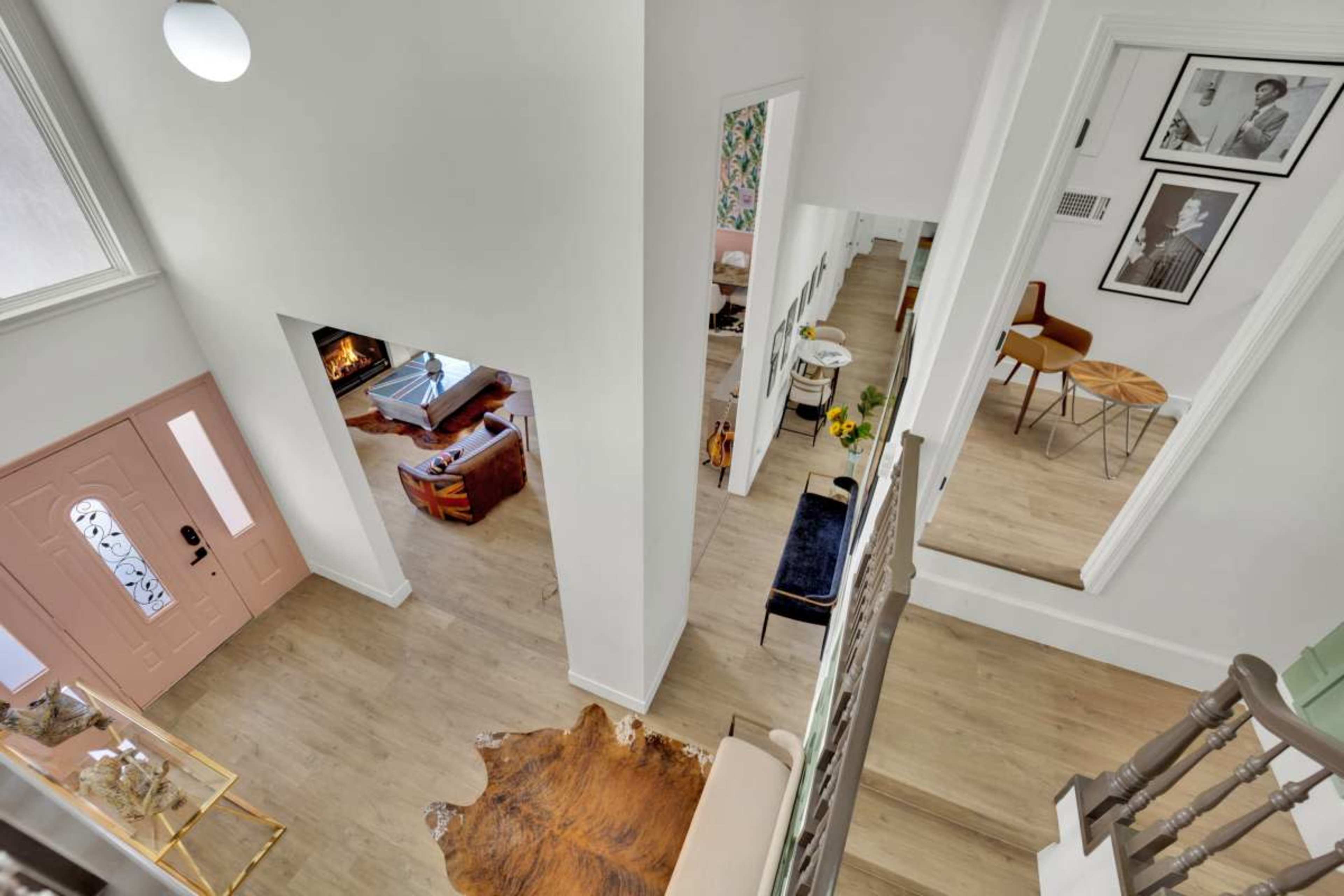 4300sqft Las Vegas Golf Course Estate w/ Pool, Sauna, Hot tube, Near Strip Image in Paradise, Las Vegas, NV