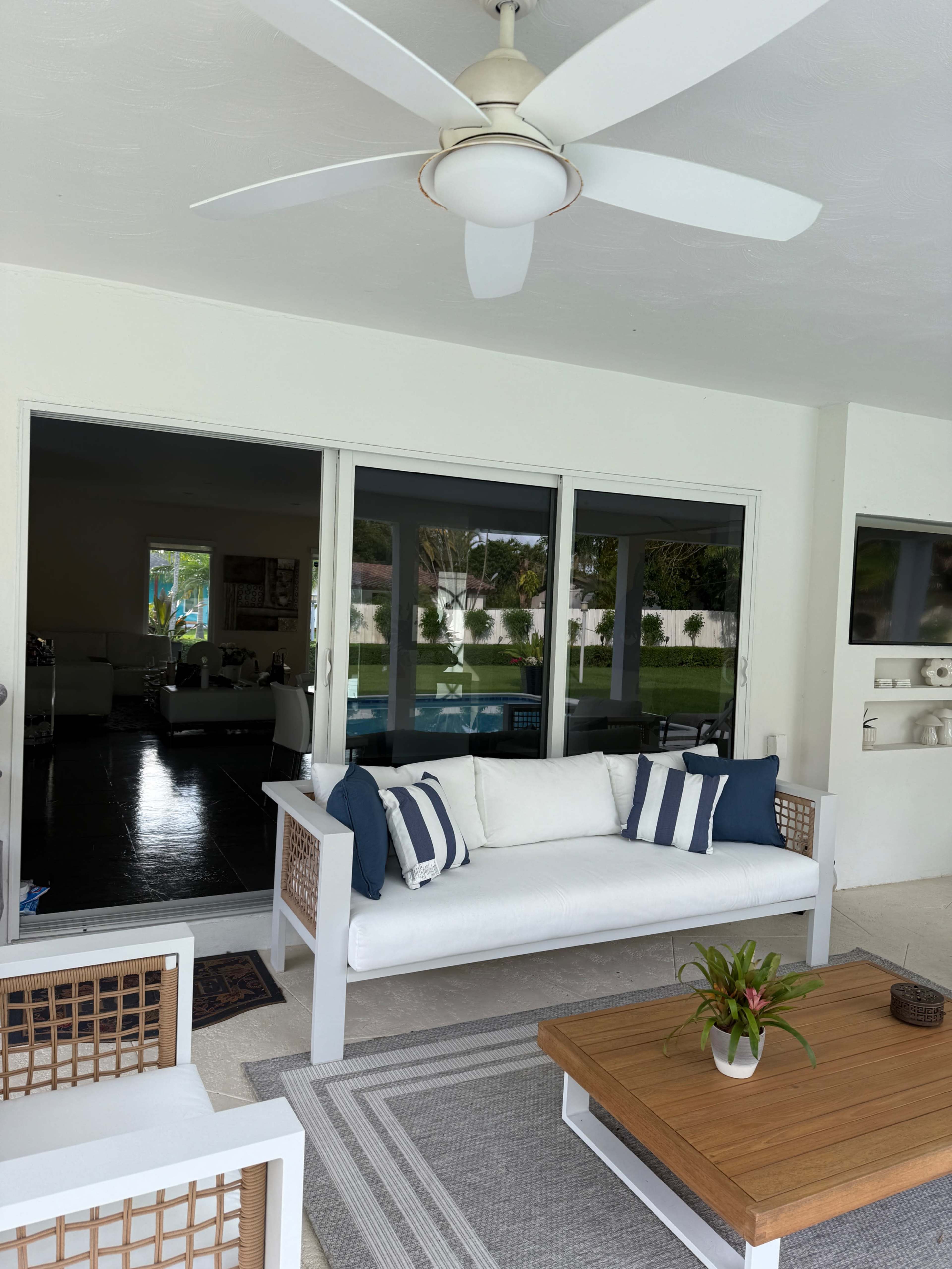 Modern Miami Home Image in Kendall, miami, FL