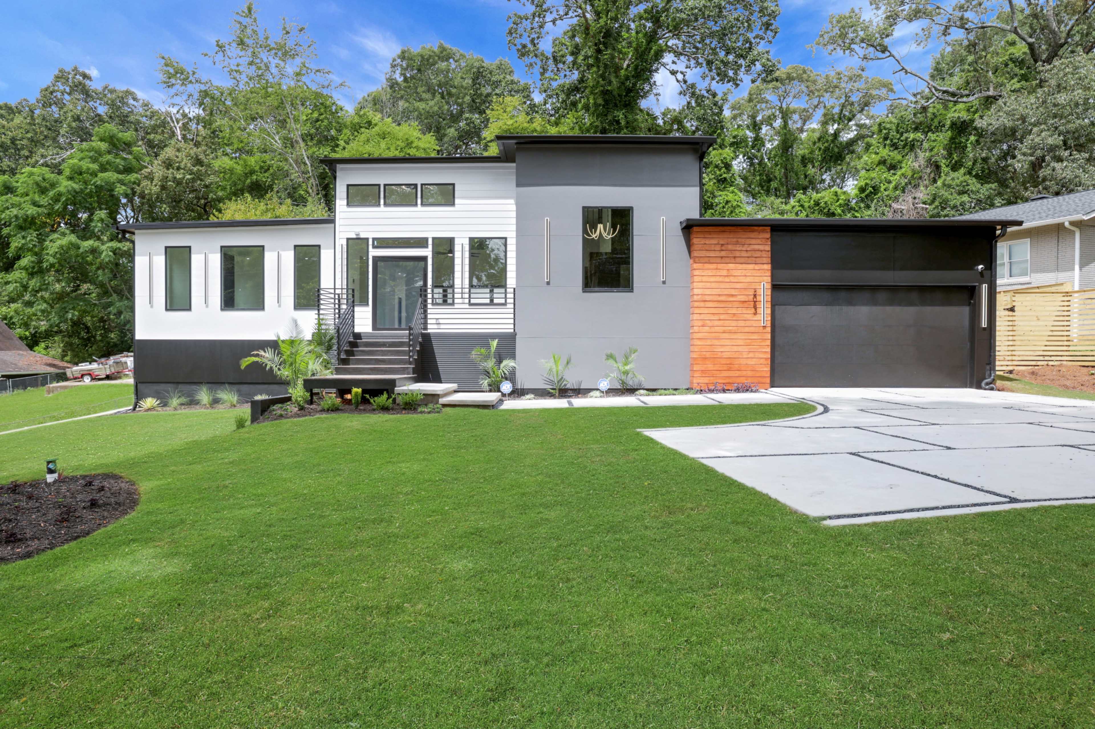 Intown Atlanta Image in Lakewood, Atlanta, GA